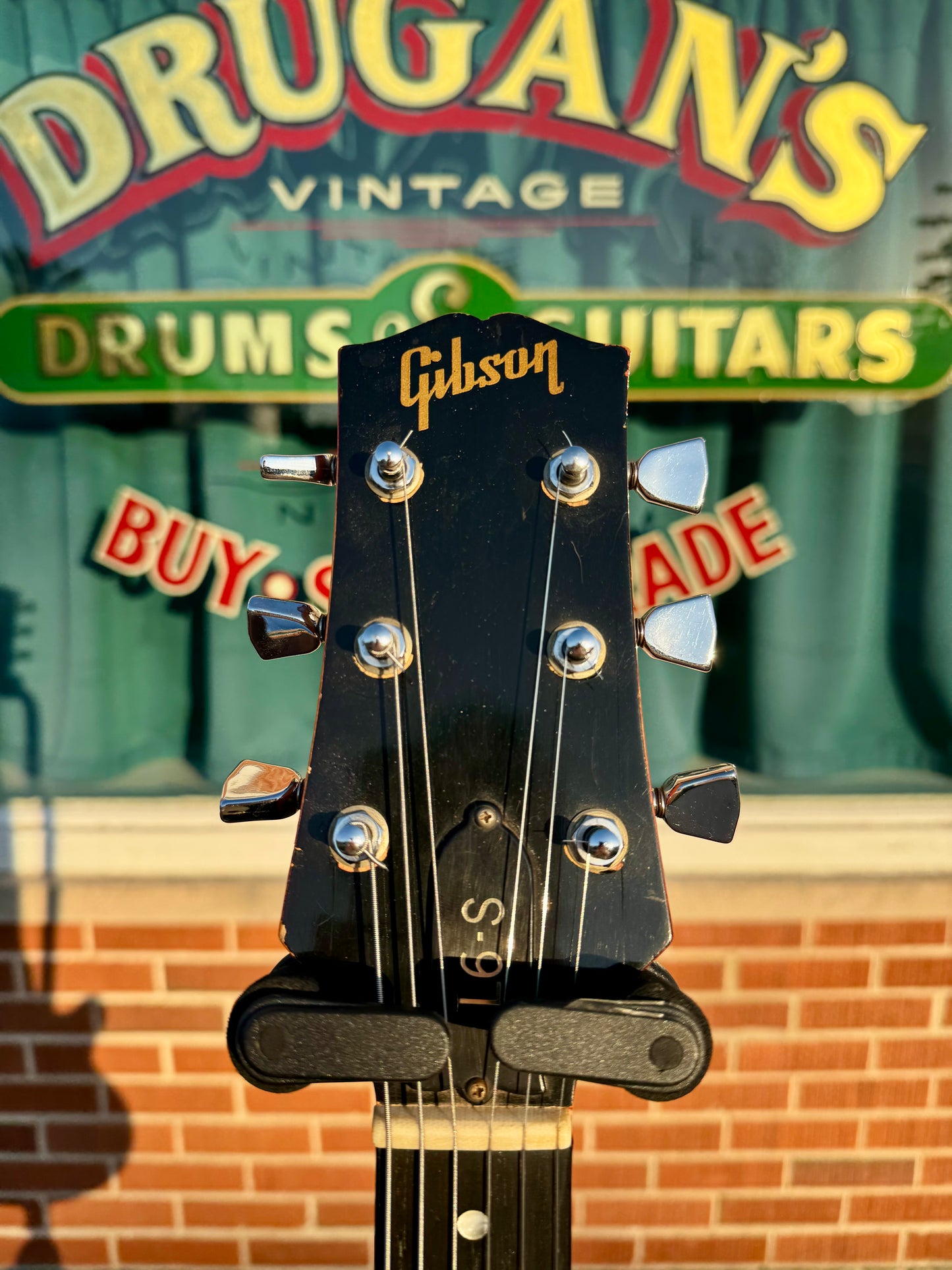 1970s Gibson L6-S Electric Guitar Cherry Sunburst w/ OHSC