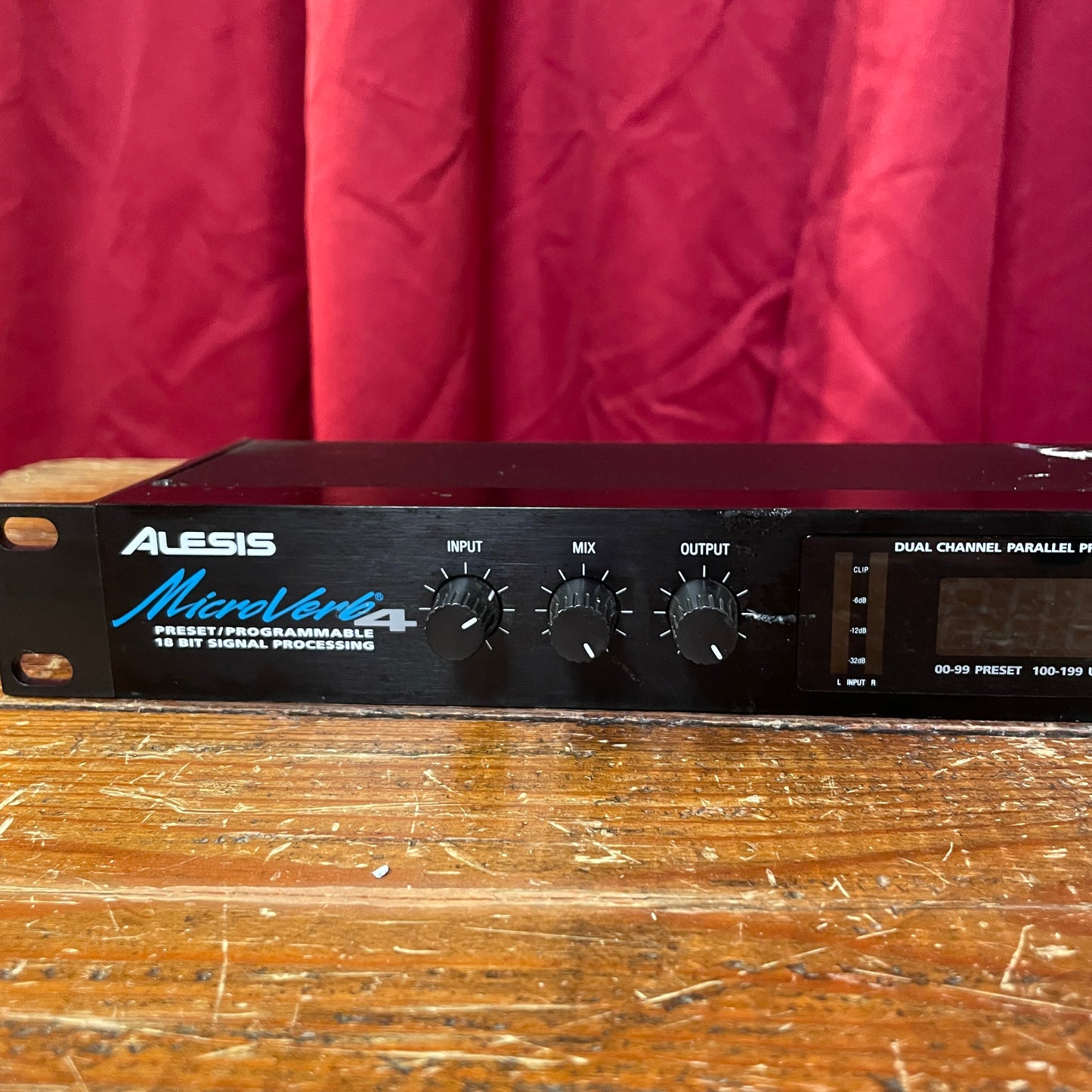 Alesis MicroVerb 4 18-Bit Multi Effects Signal Processor