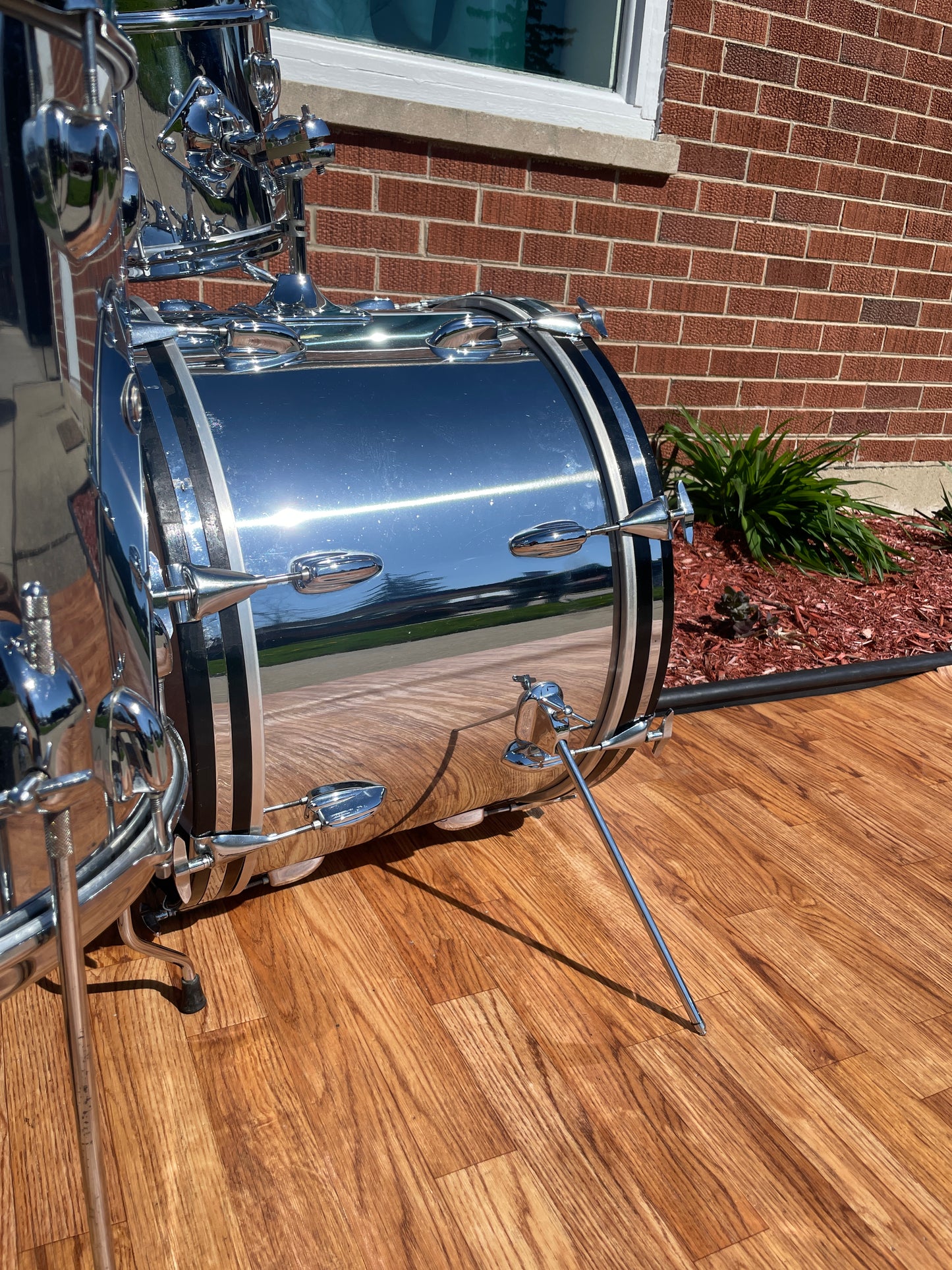 1970s Slingerland No. 9N Modern Jazz Outfit Drum Set Chrome Over Wood 20/12/14