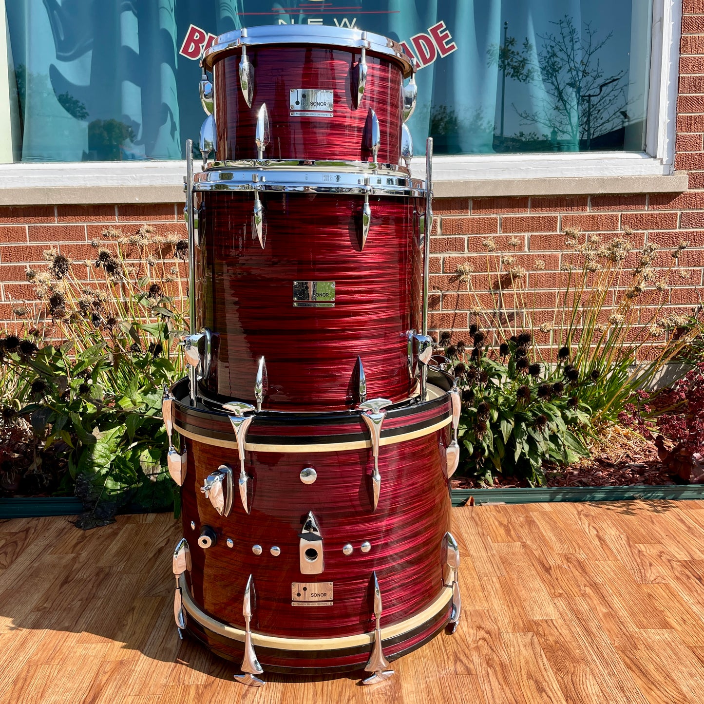 1960s Sonor Teardrop Chicago Star Drum Set Red Marble 20/13/16
