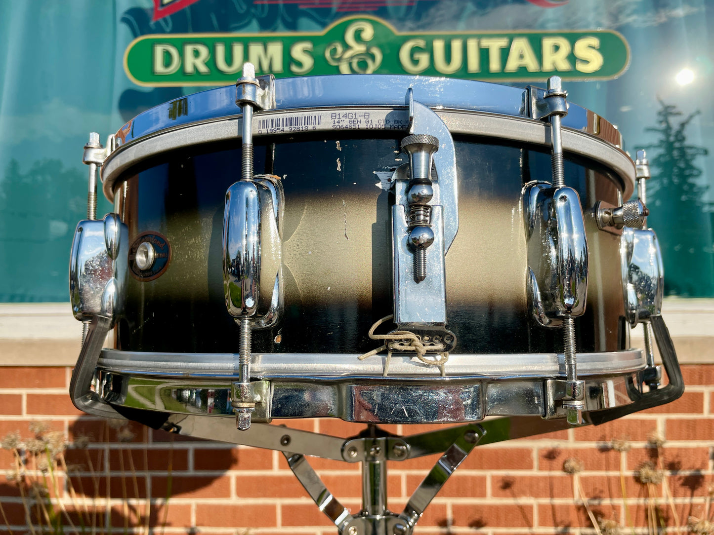 1960s Slingerland 5.5x14 Student Model No. 151 Snare Drum Black/Silver Duco