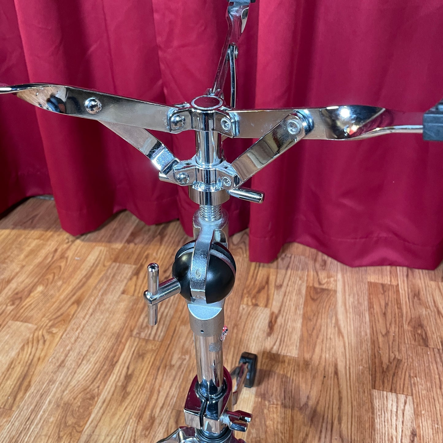 Gibraltar 9000 Series Pro Ultra Adjust Turning Point Snare Stand 9706