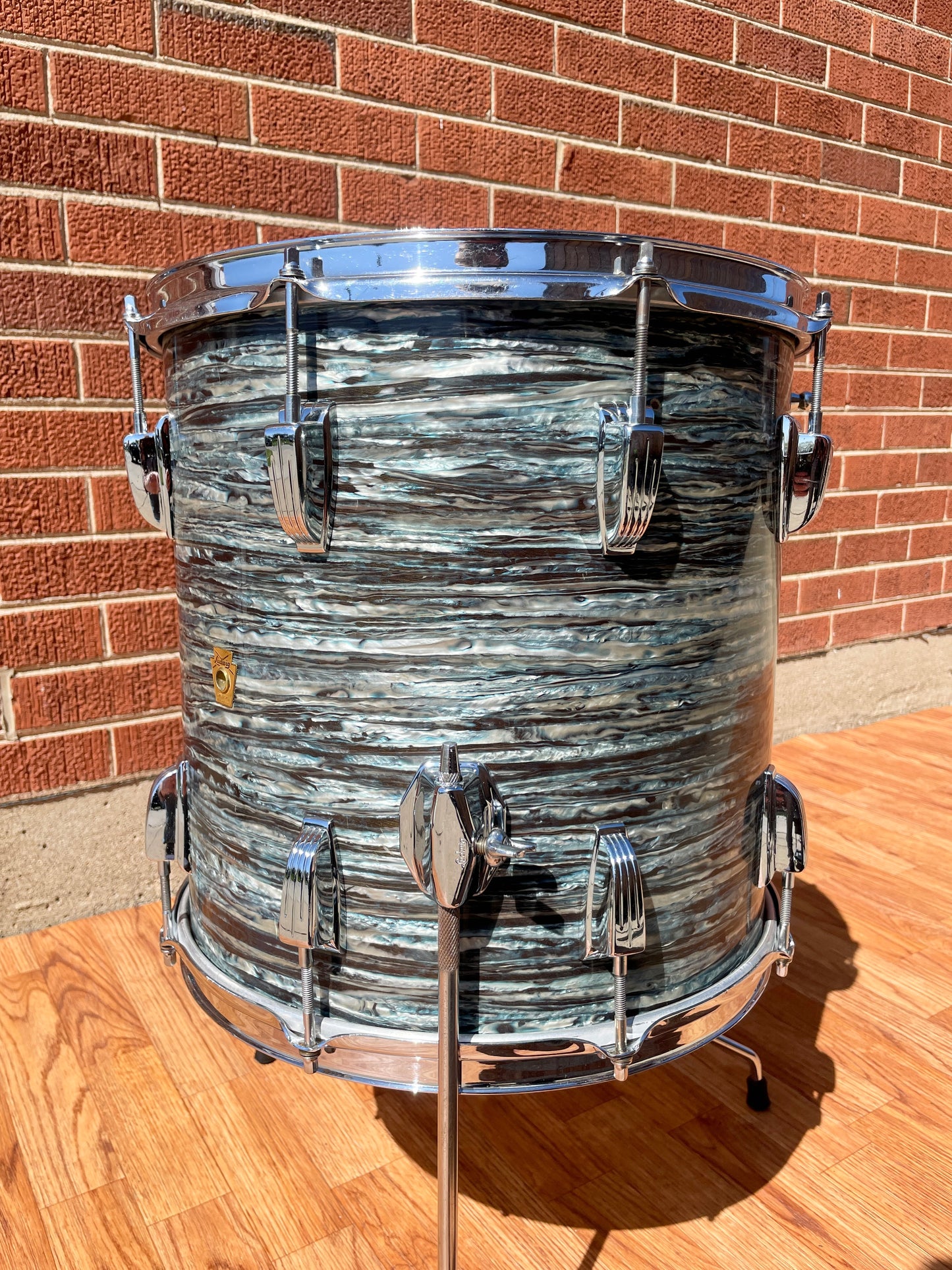 Early 1960s Ludwig 14x14 Floor Tom Drum Oyster Blue Pearl Pre-Serial