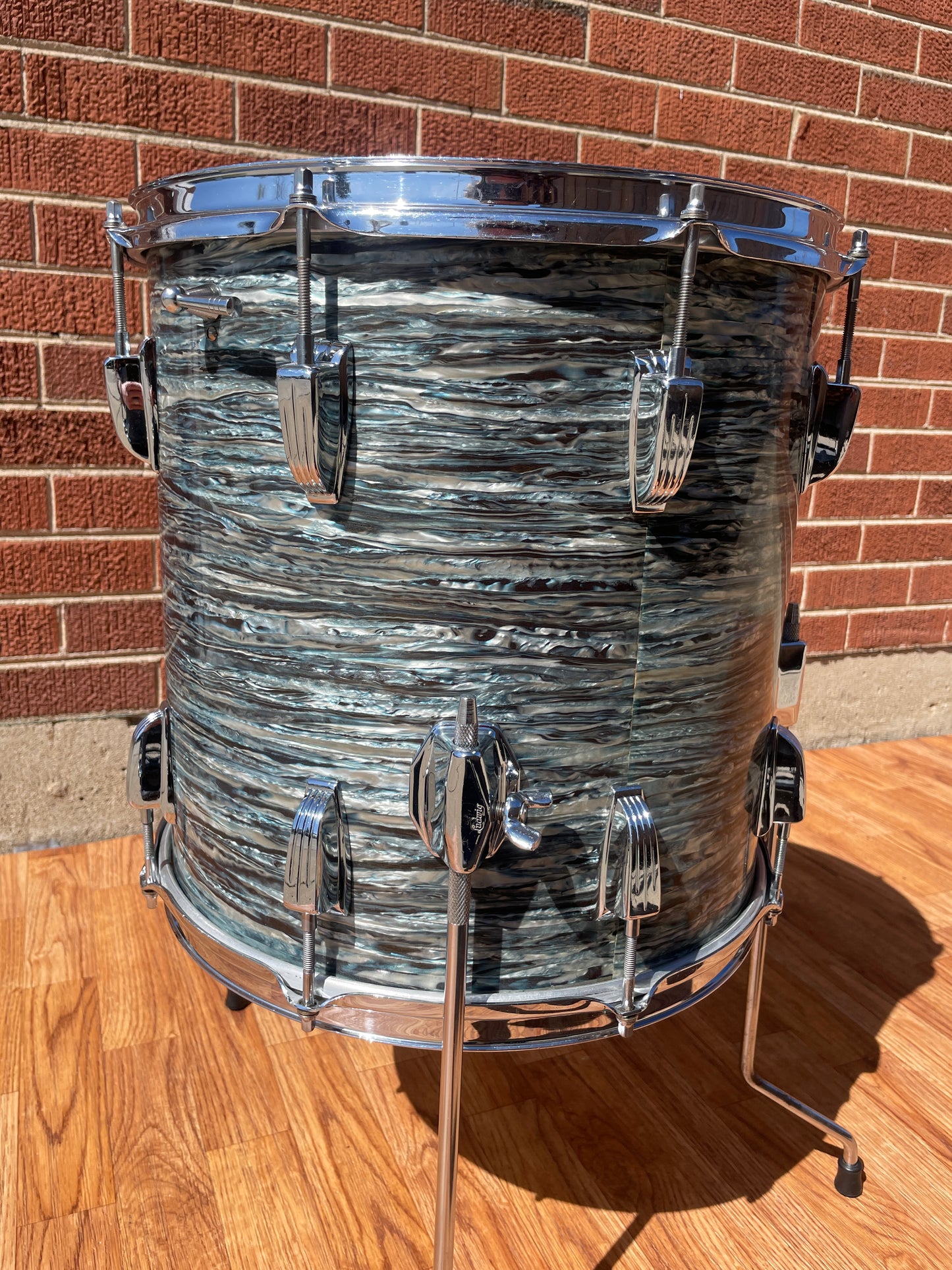 Early 1960s Ludwig 14x14 Floor Tom Drum Oyster Blue Pearl Pre-Serial