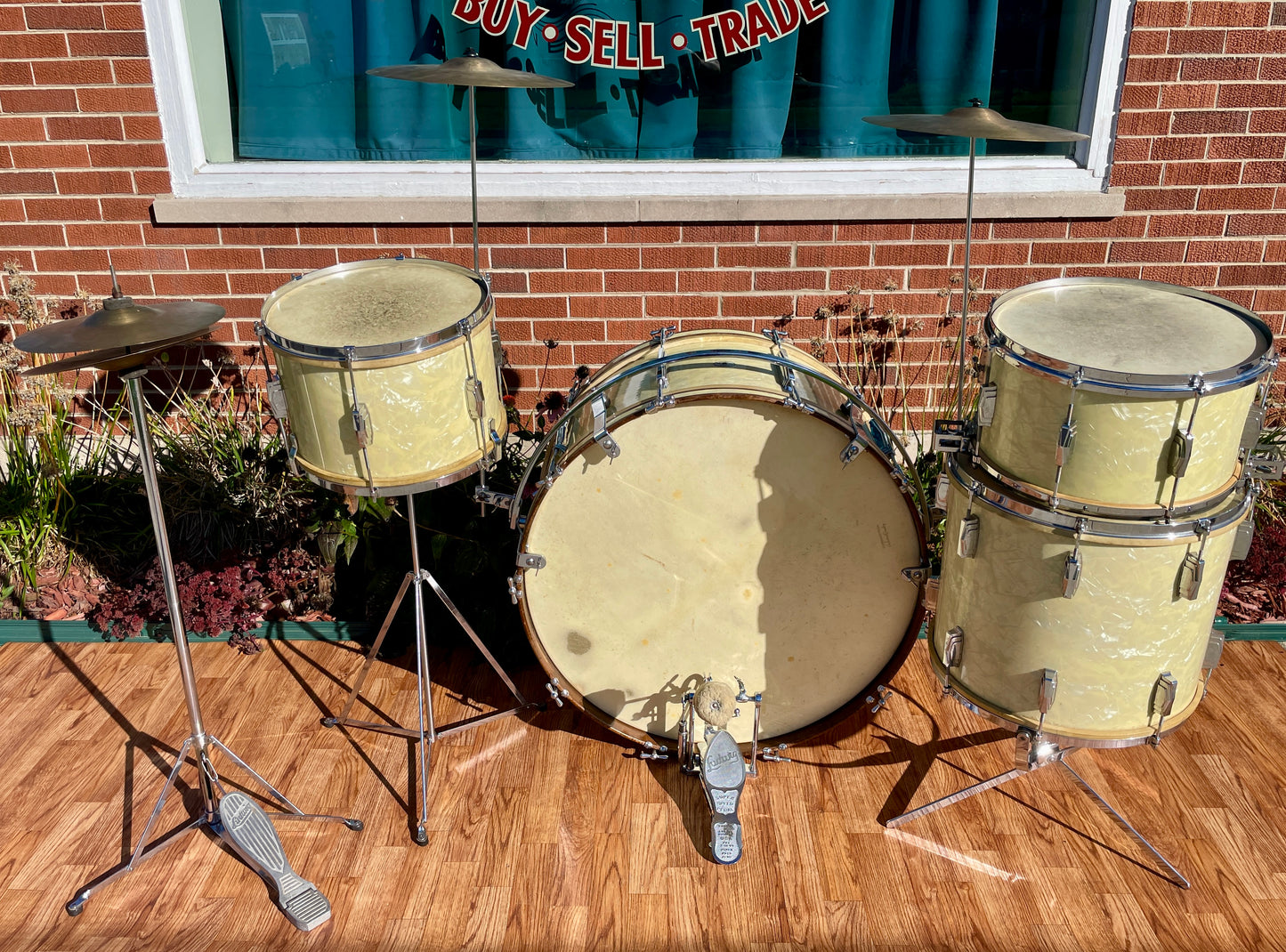 1939 Ludwig Drum Set Avalon Pearl 28/13/16 w/ 8x14 Snare White Marine Pearl