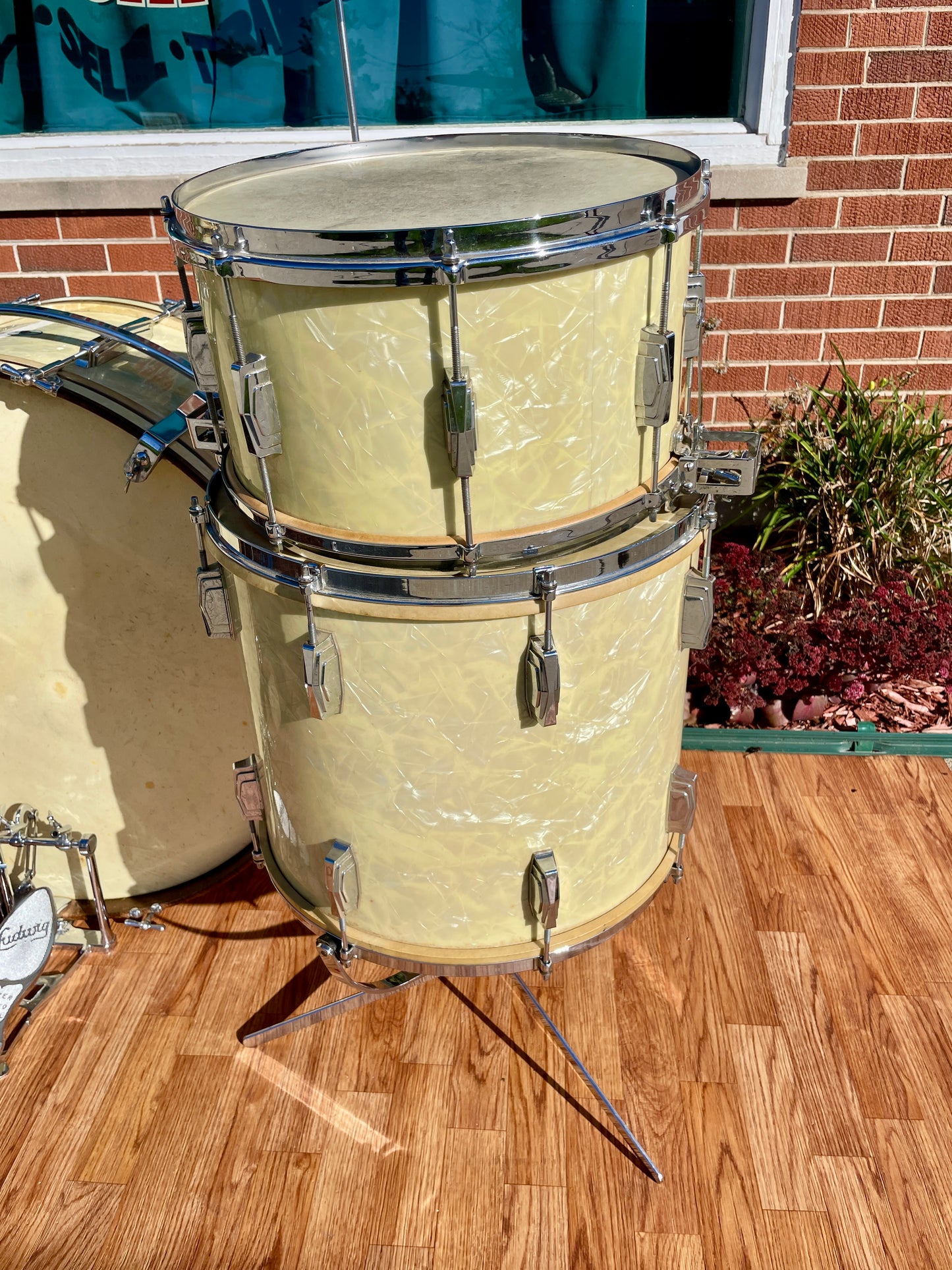 1939 Ludwig Drum Set Avalon Pearl 28/13/16 w/ 8x14 Snare White Marine Pearl