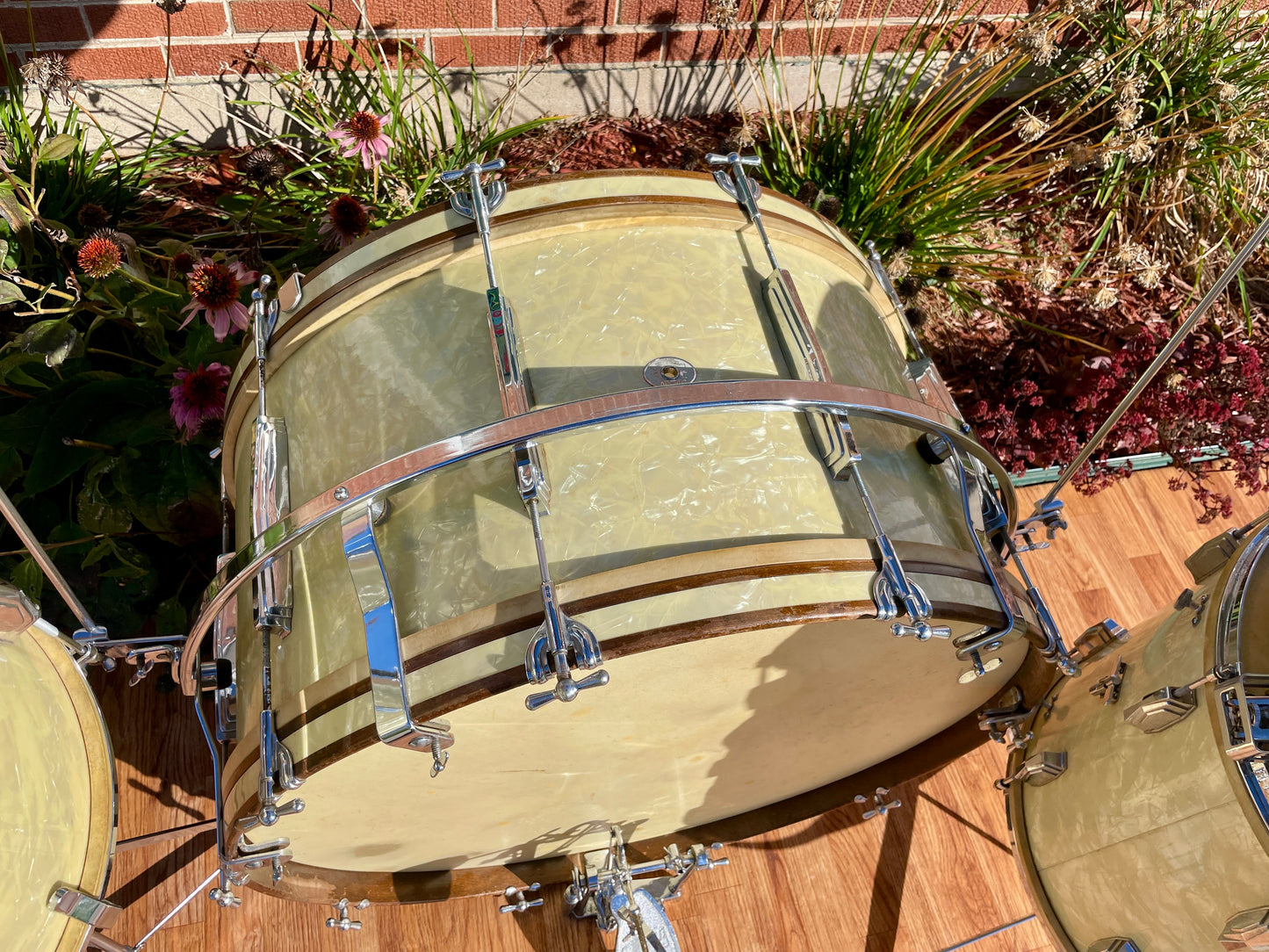 1939 Ludwig Drum Set Avalon Pearl 28/13/16 w/ 8x14 Snare White Marine Pearl