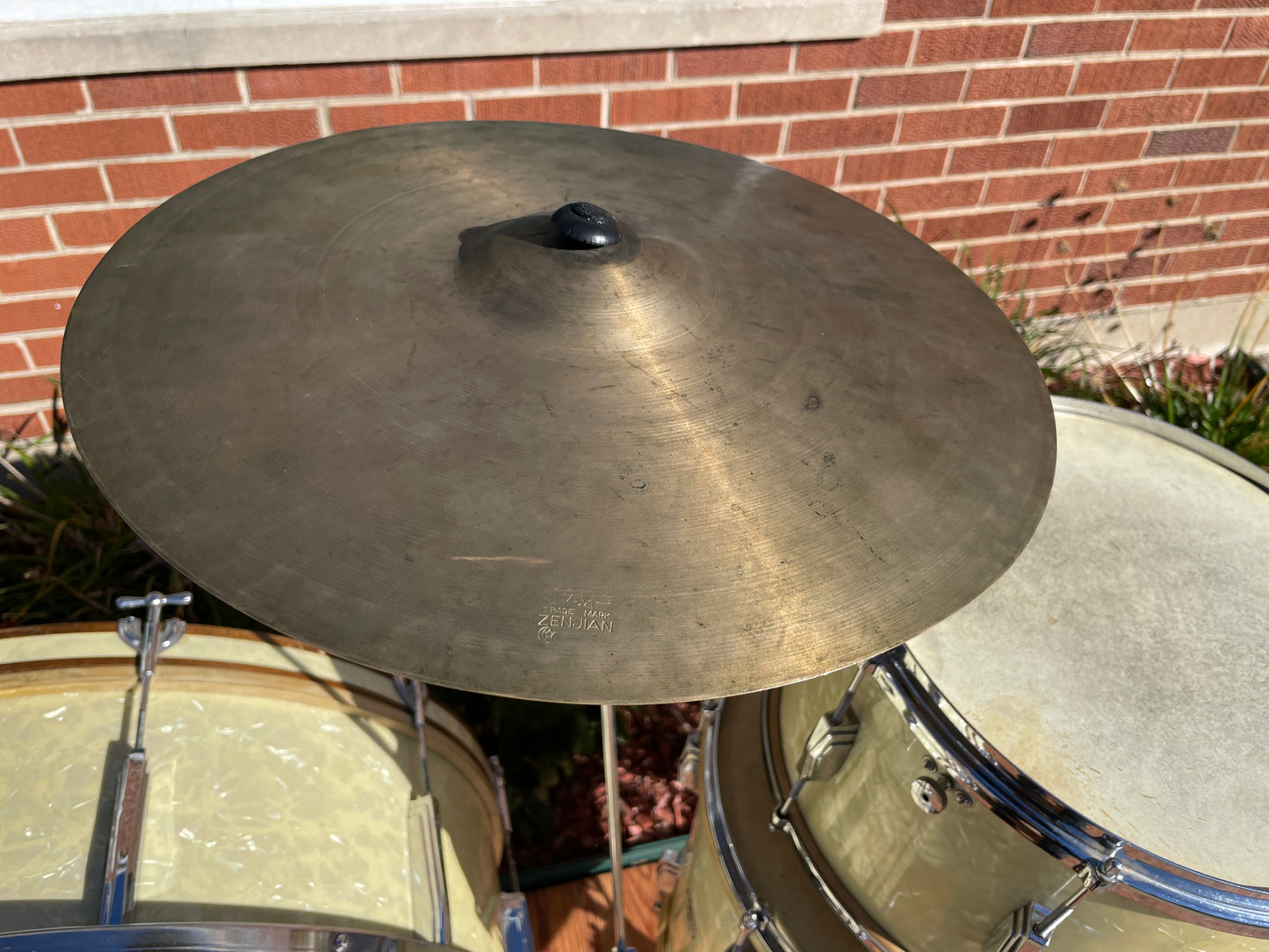 1939 Ludwig Drum Set Avalon Pearl 28/13/16 w/ 8x14 Snare White Marine Pearl