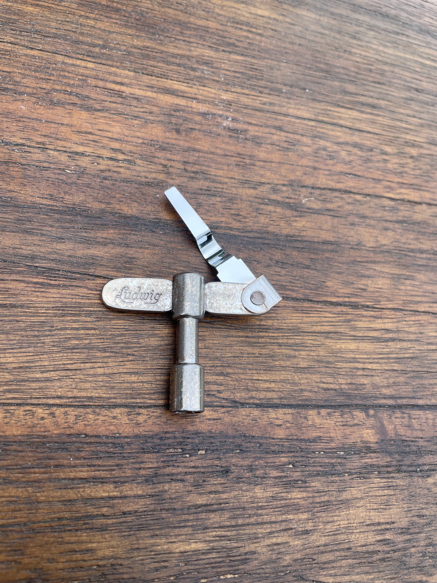 1960s Ludwig No. P40 Super Sensitive Screw Driver Drum Key Script Logo