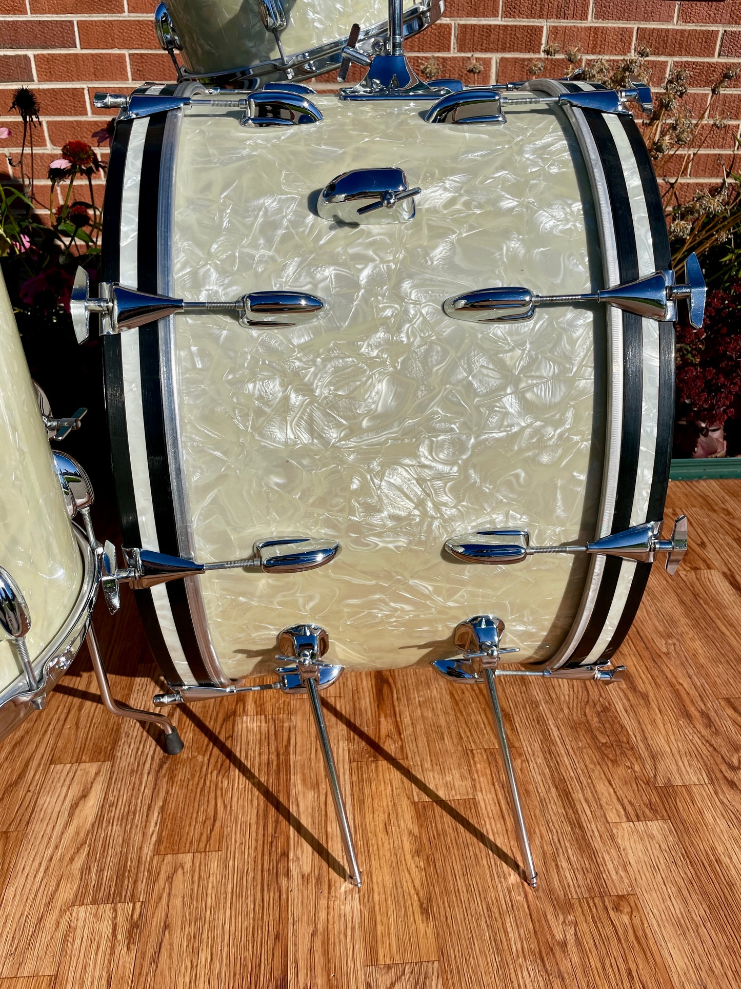 1970s Slingerland Buddy Rich Deluxe Outfit Drum Set White Marine Pearl 24/13/16