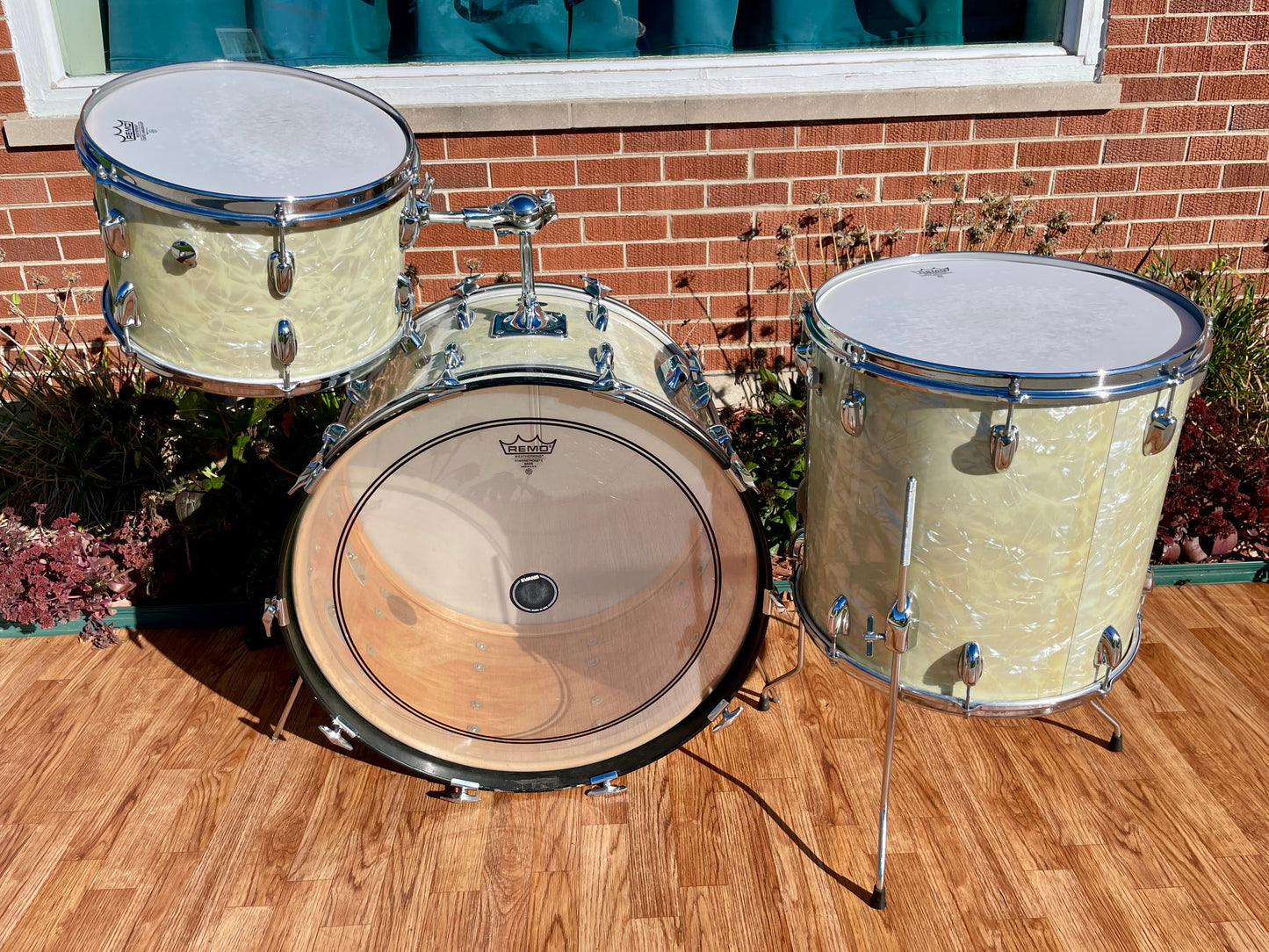 1970s Slingerland Buddy Rich Deluxe Outfit Drum Set White Marine Pearl 24/13/16