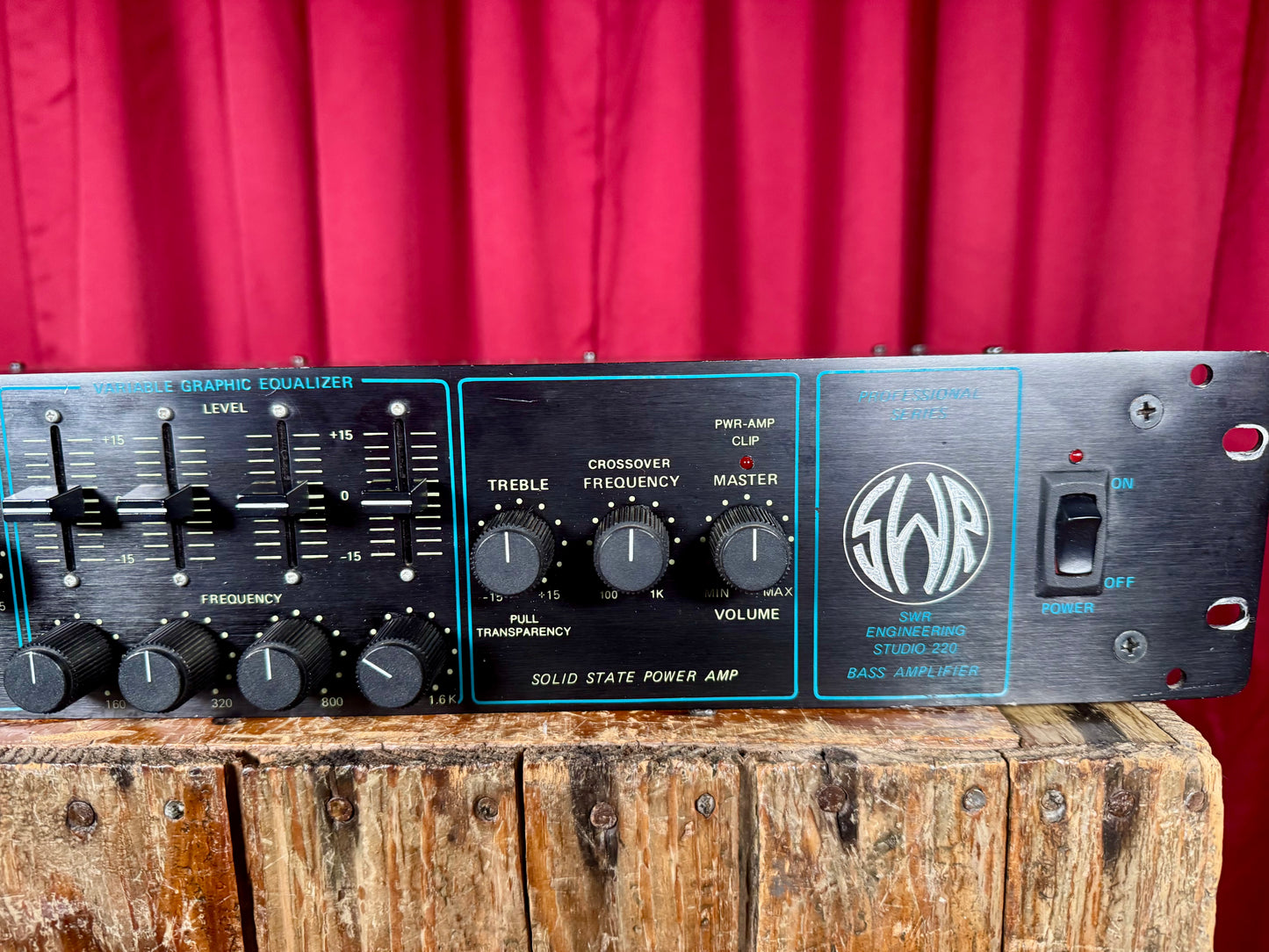 1990s SWR Professional Series Studio 220 Bass Amplifier Head 220 Watts