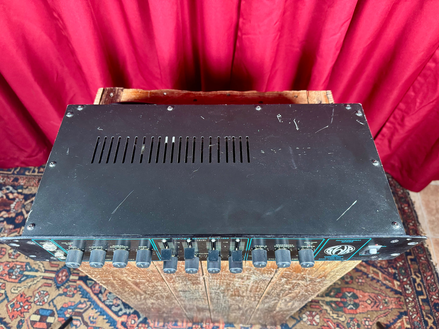 1990s SWR Professional Series Studio 220 Bass Amplifier Head 220 Watts