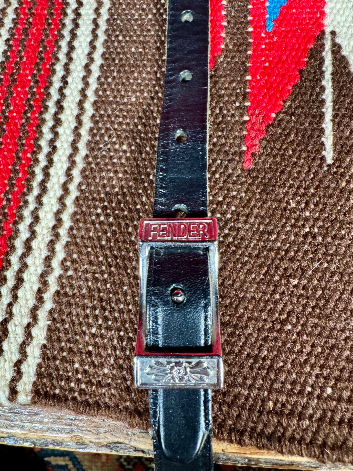 Fender Super Deluxe Vintage-Style Leather Guitar Strap Black