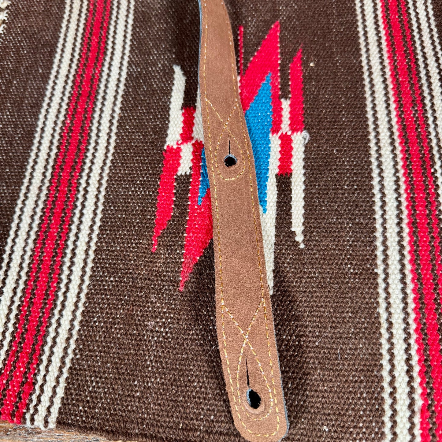 Walker & Williams Premium Leather Guitar Strap C-22-BB Double Padded Black on Black