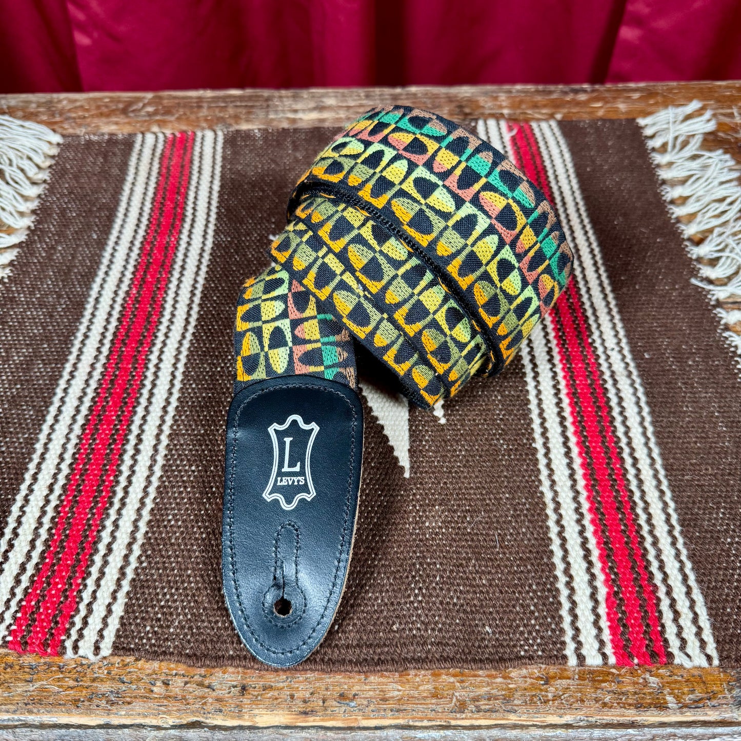 Levy's Guitar Strap Earth Tone Ovals