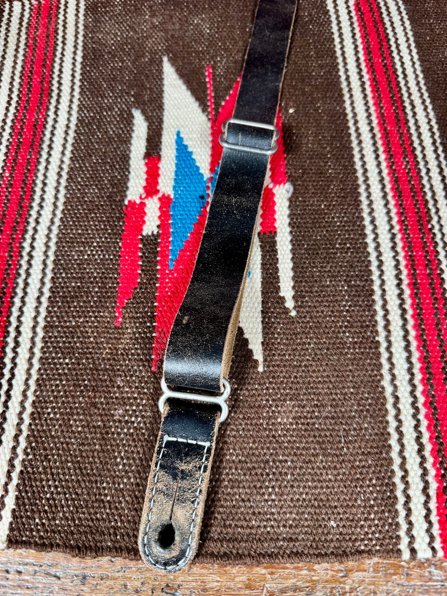 RARE Vintage Earth III Guitar Strap Black