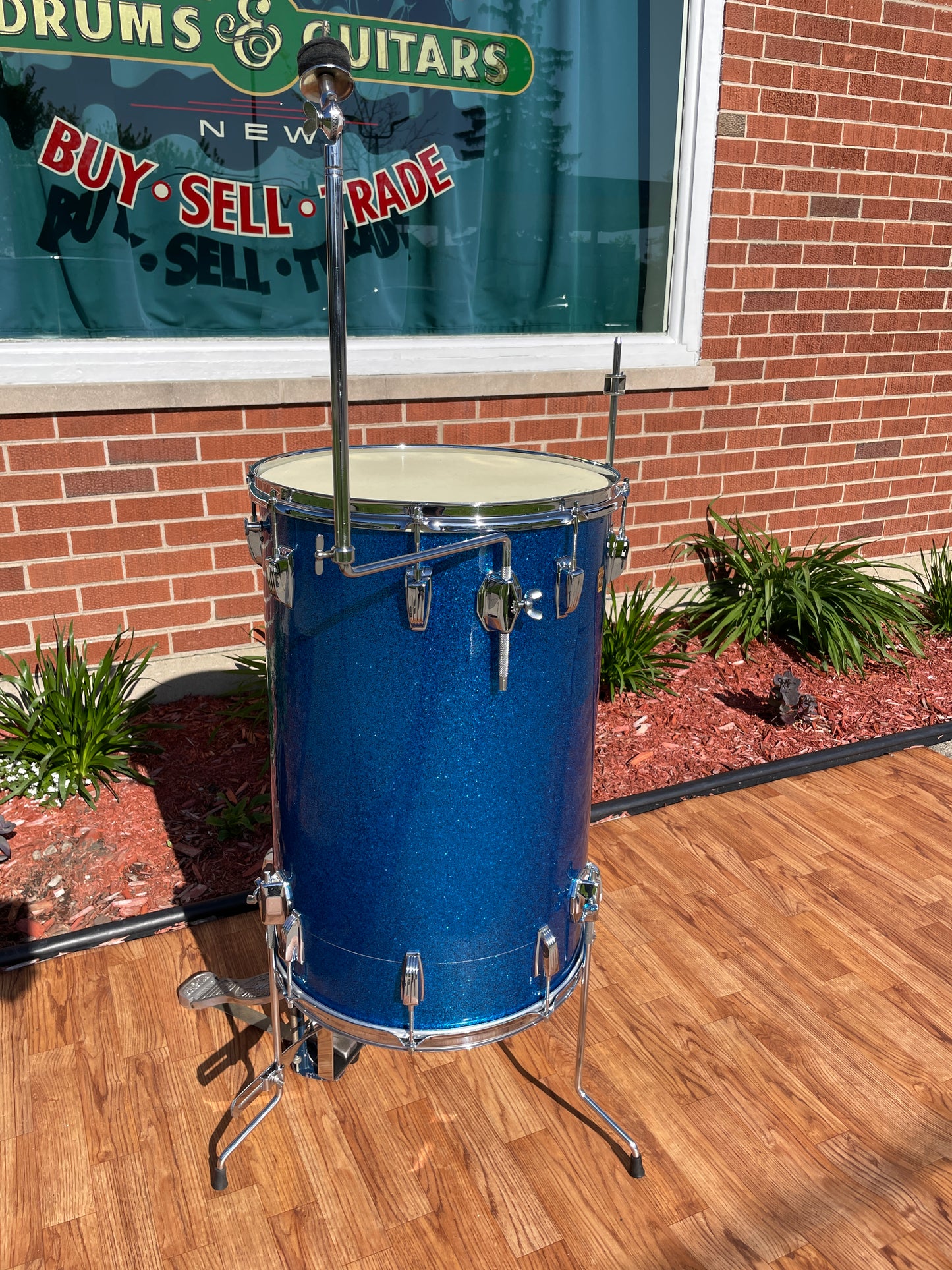 1960s Ludwig 24x16 No. 1109PC Miami Beach Stand-Up Set Blue Sparkle Pre-Serial Cocktail Drum