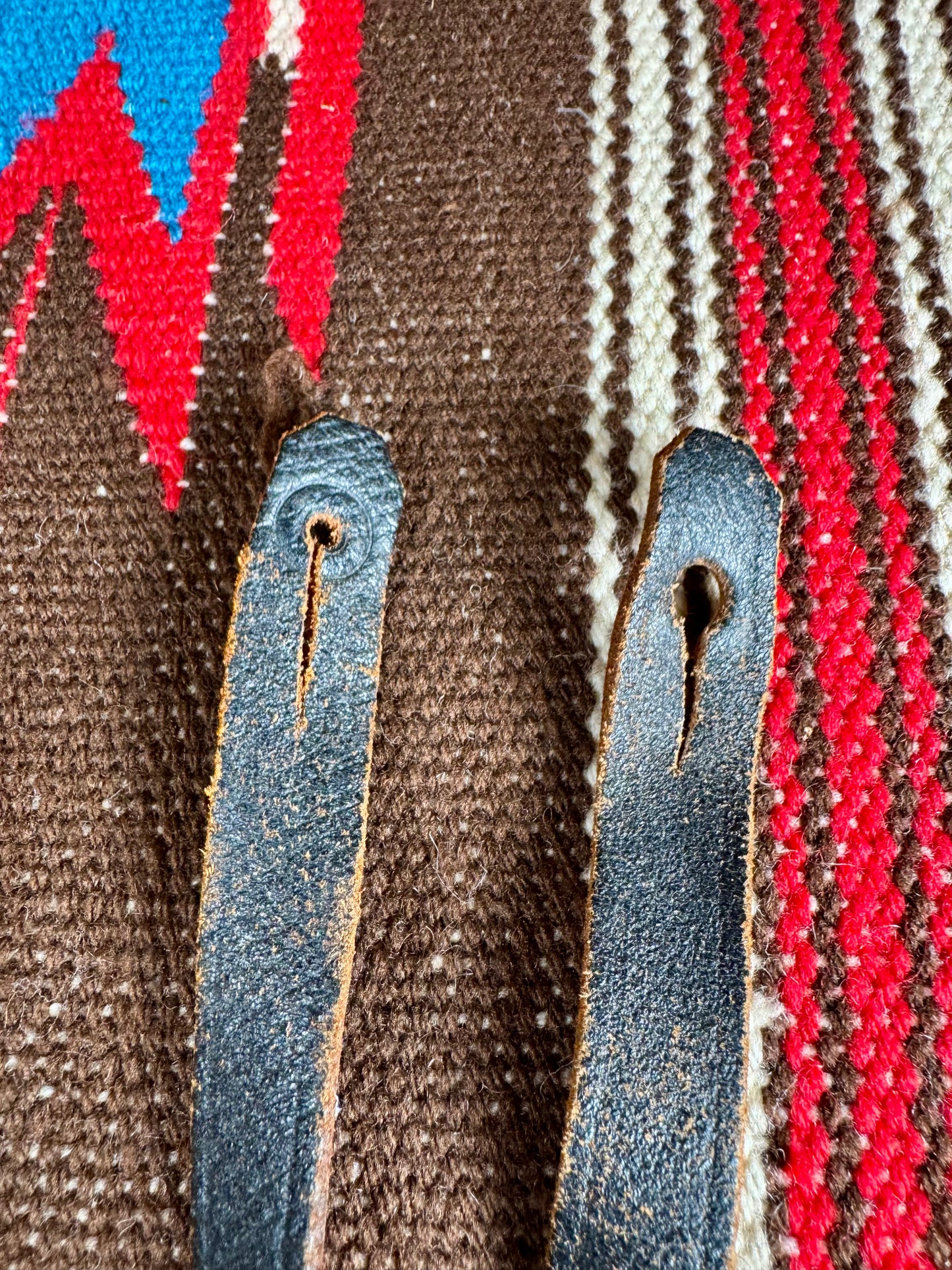Vintage-Style Leather Guitar Strap Brown