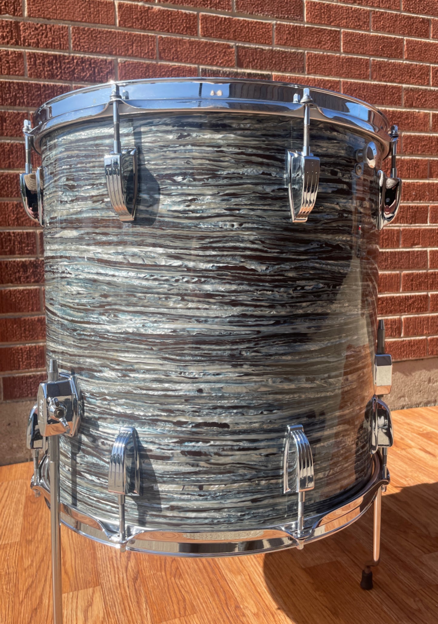 1960s Ludwig 16x16 Floor Tom Drum Oyster Blue Pearl