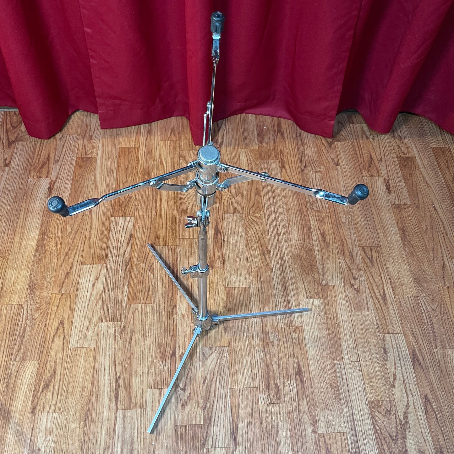 1960s Slingerland Flush Base Buck Rogers No. 805 Snare Drum Stand Flat