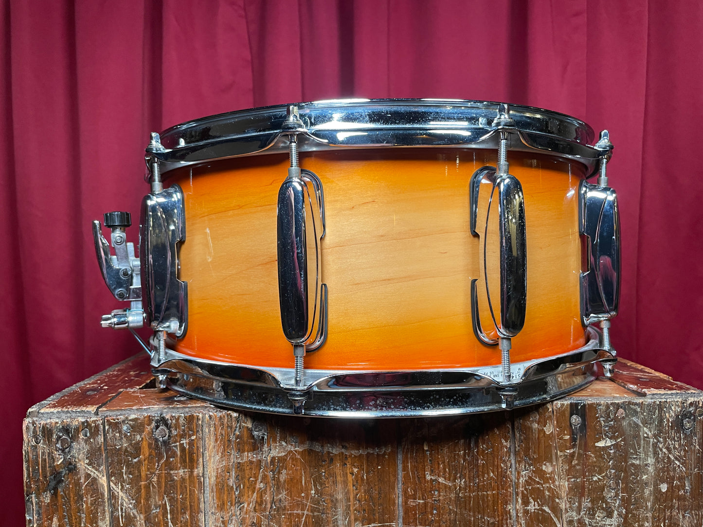 2000s Tama 6.5x14 AM265 Artwood Snare Drum Caramel Sunburst