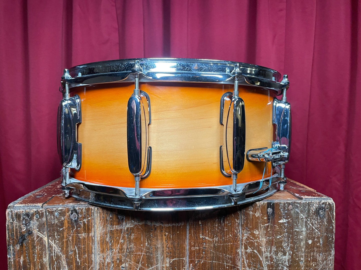 2000s Tama 6.5x14 AM265 Artwood Snare Drum Caramel Sunburst