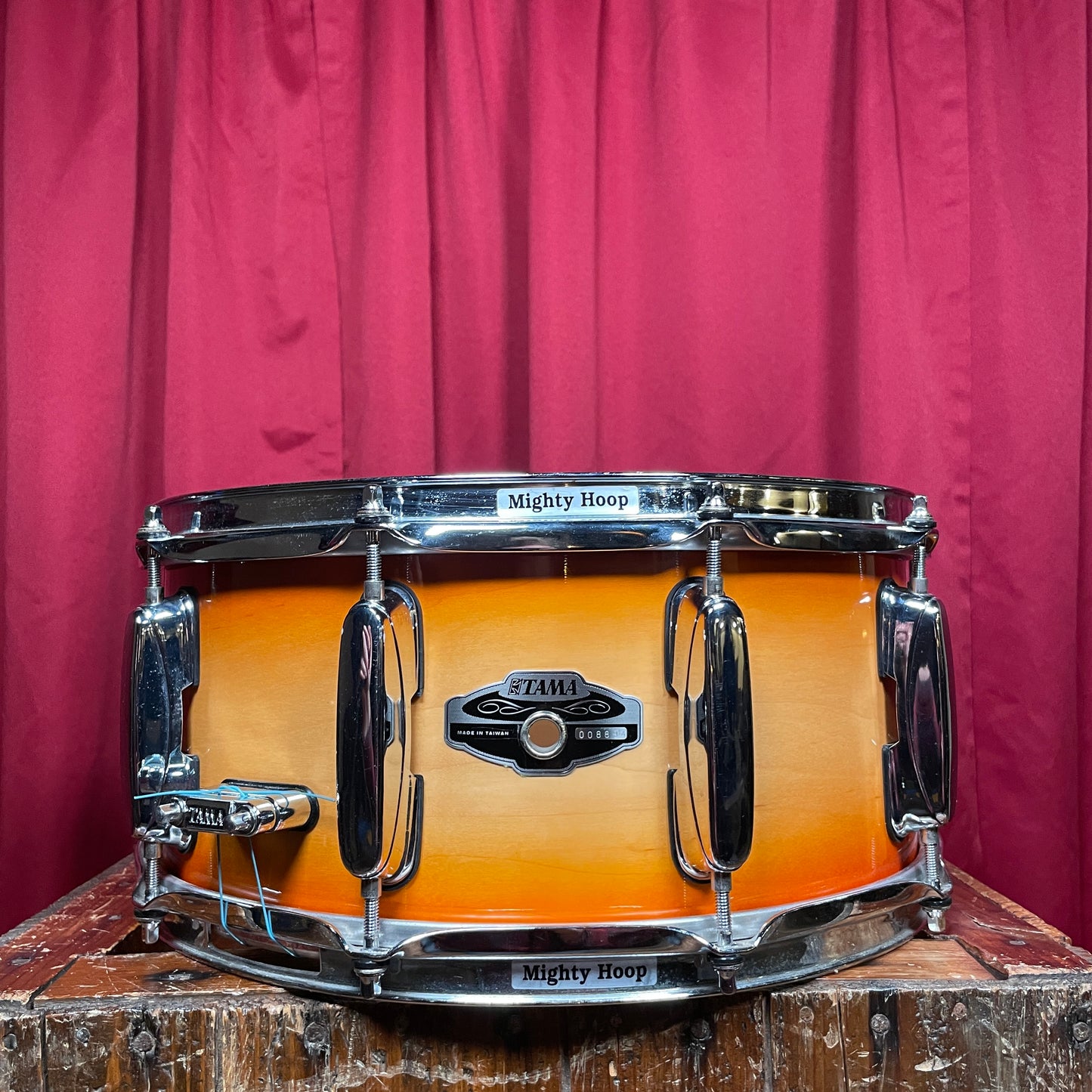2000s Tama 6.5x14 AM265 Artwood Snare Drum Caramel Sunburst
