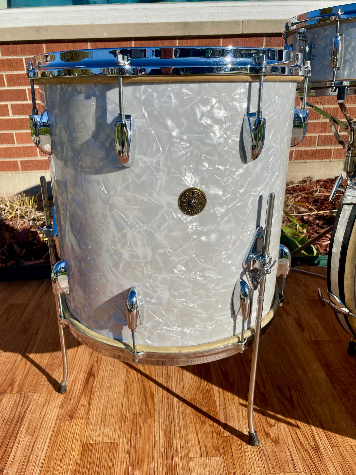 1950s Gretsch 6 ply Round Badge Name Band Outfit Drum Set White Marine Pearl 22/13/16 w/ 5.5x14 Snare