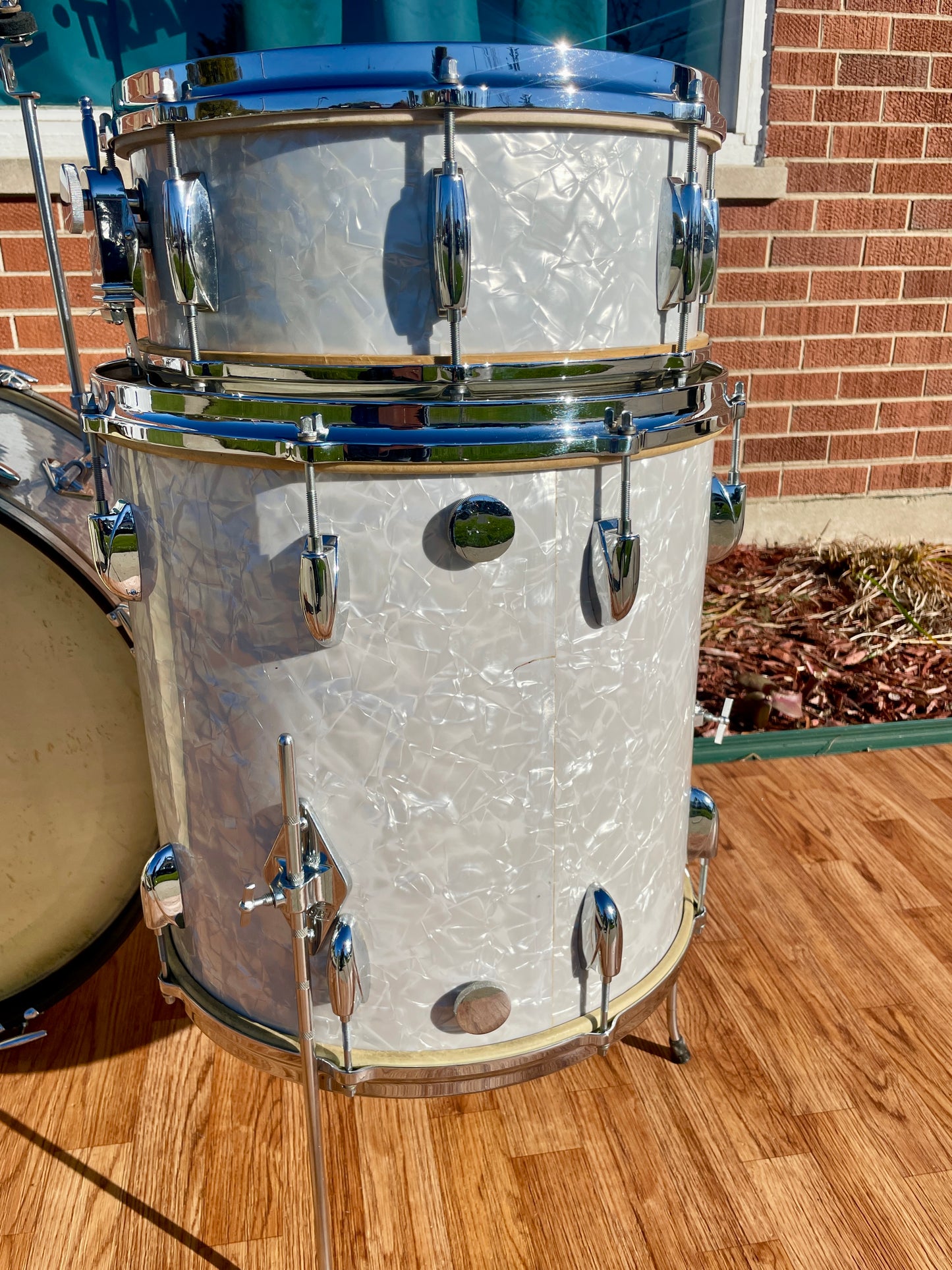 1950s Gretsch 6 ply Round Badge Name Band Outfit Drum Set White Marine Pearl 22/13/16 w/ 5.5x14 Snare