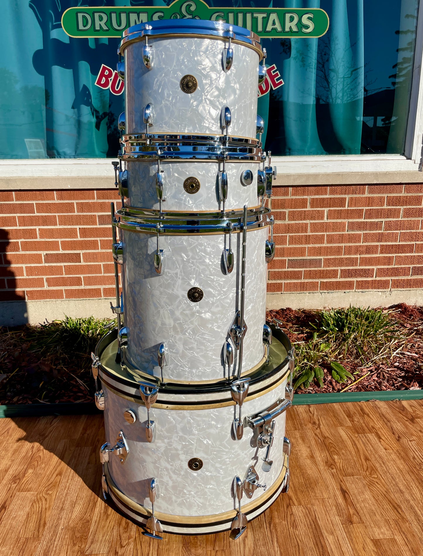 1950s Gretsch 6 ply Round Badge Name Band Outfit Drum Set White Marine Pearl 22/13/16 w/ 5.5x14 Snare