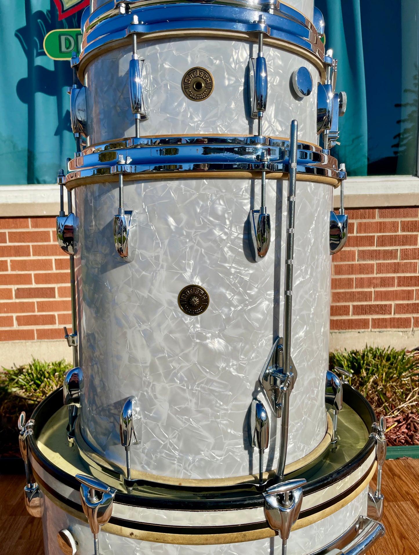 1950s Gretsch 6 ply Round Badge Name Band Outfit Drum Set White Marine Pearl 22/13/16 w/ 5.5x14 Snare