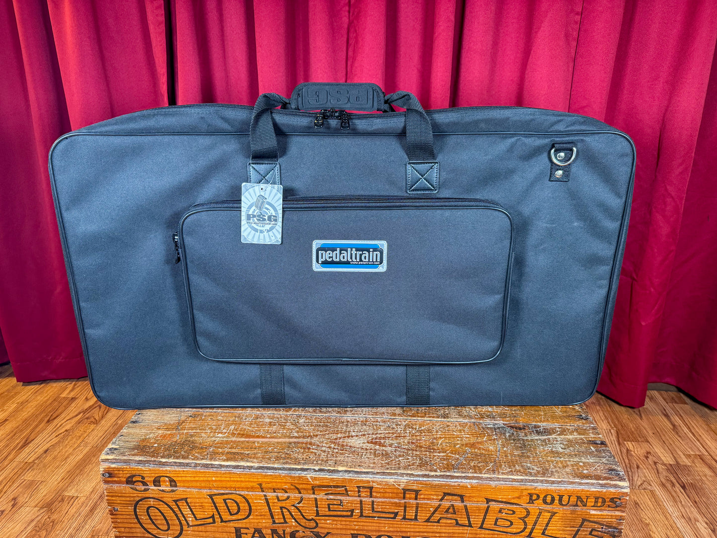 Pedaltrain PT-PRO-SC Classic Pro Pedalboard w/ Soft Case