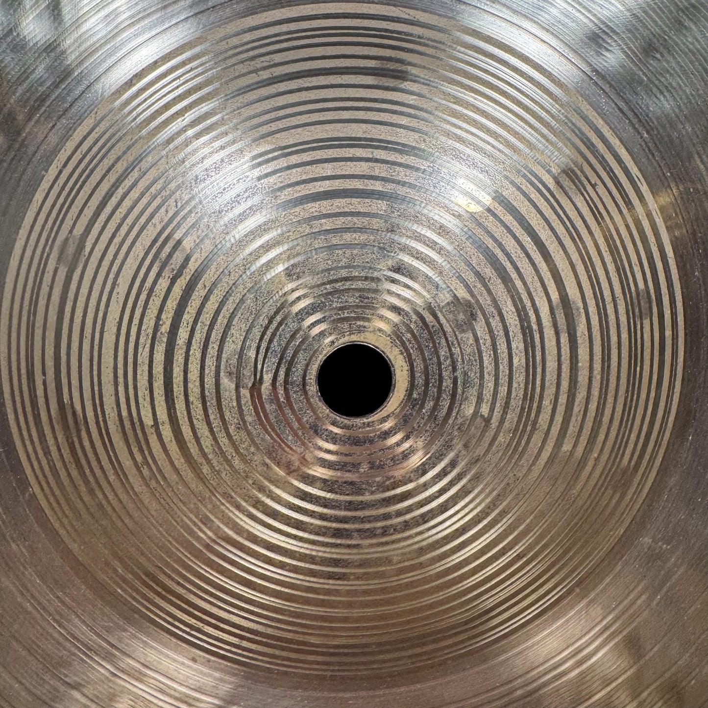 22" Paiste Signature Traditionals Light Ride Cymbal 2540g *Video Demo*