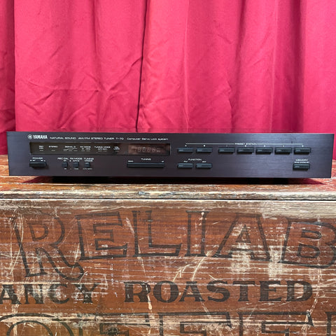 Yamaha T-70 Natural Sound AM/FM Stereo Tuner
