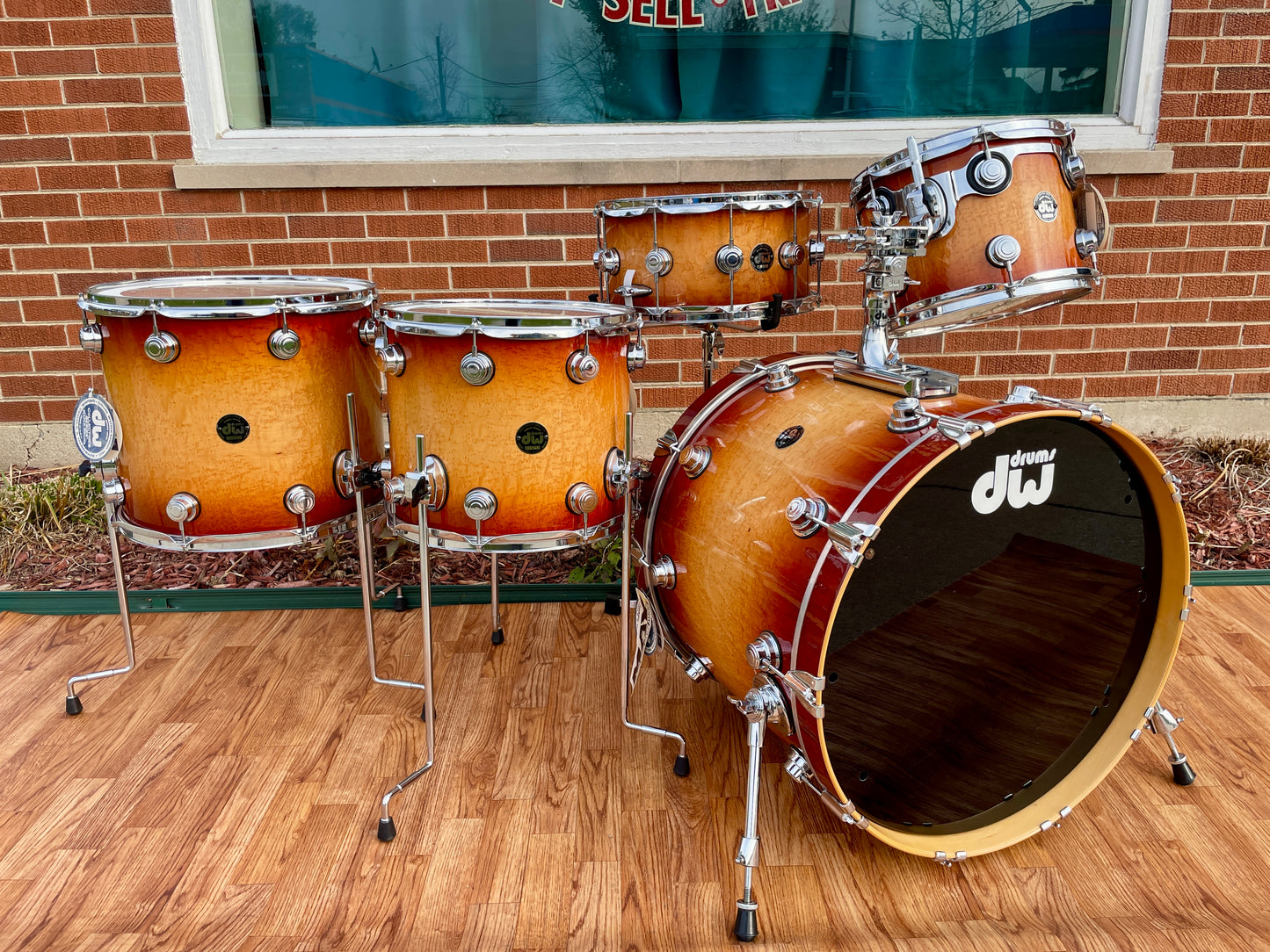 2002 DW Collector's Series Besse Forest Exotic Super Birdseye Maple Drum Set Burnt Toast Burst 22/12/14/16 w/ 7x14 Snare Drum Workshop