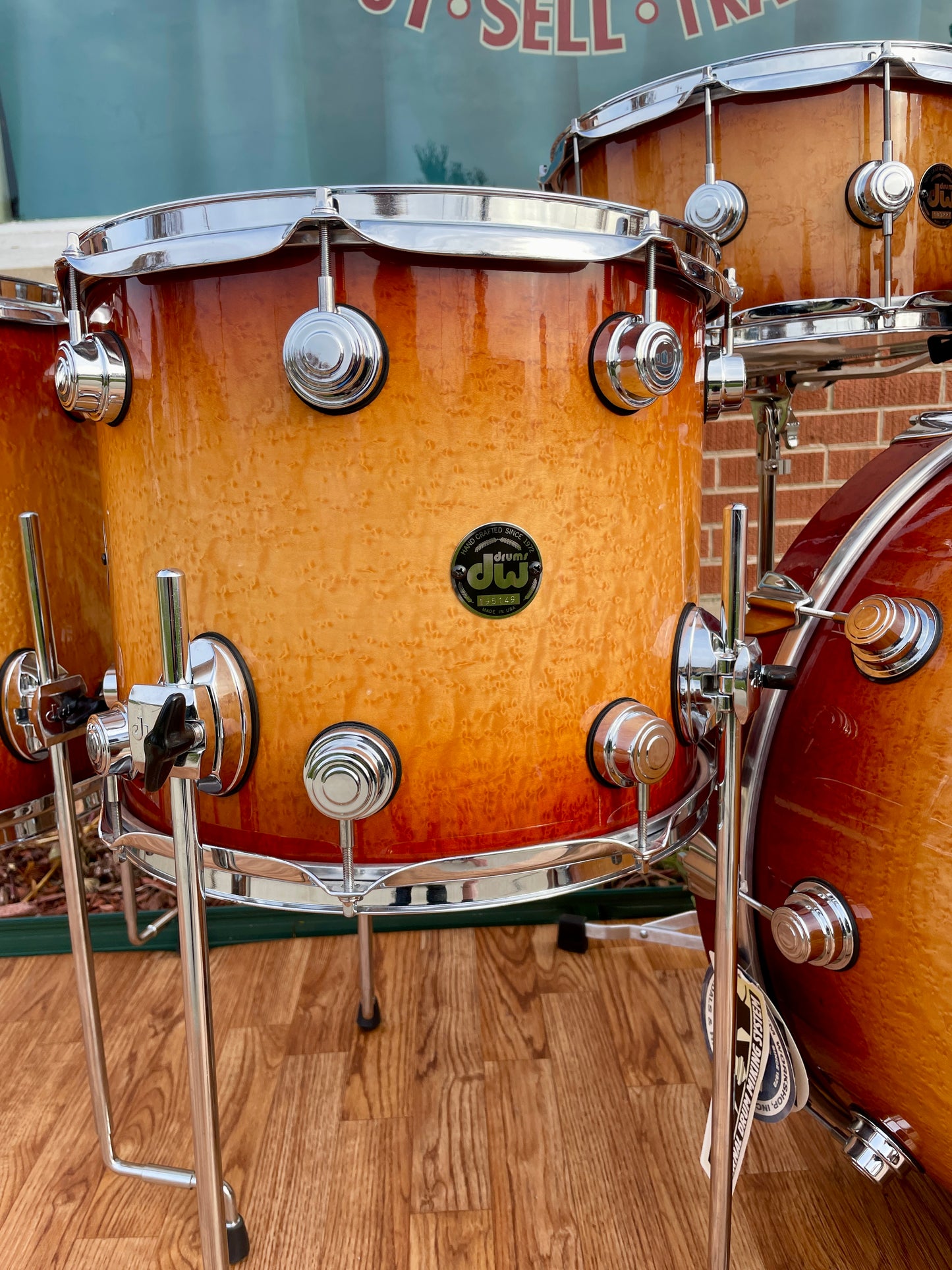 2002 DW Collector's Series Besse Forest Exotic Super Birdseye Maple Drum Set Burnt Toast Burst 22/12/14/16 w/ 7x14 Snare Drum Workshop