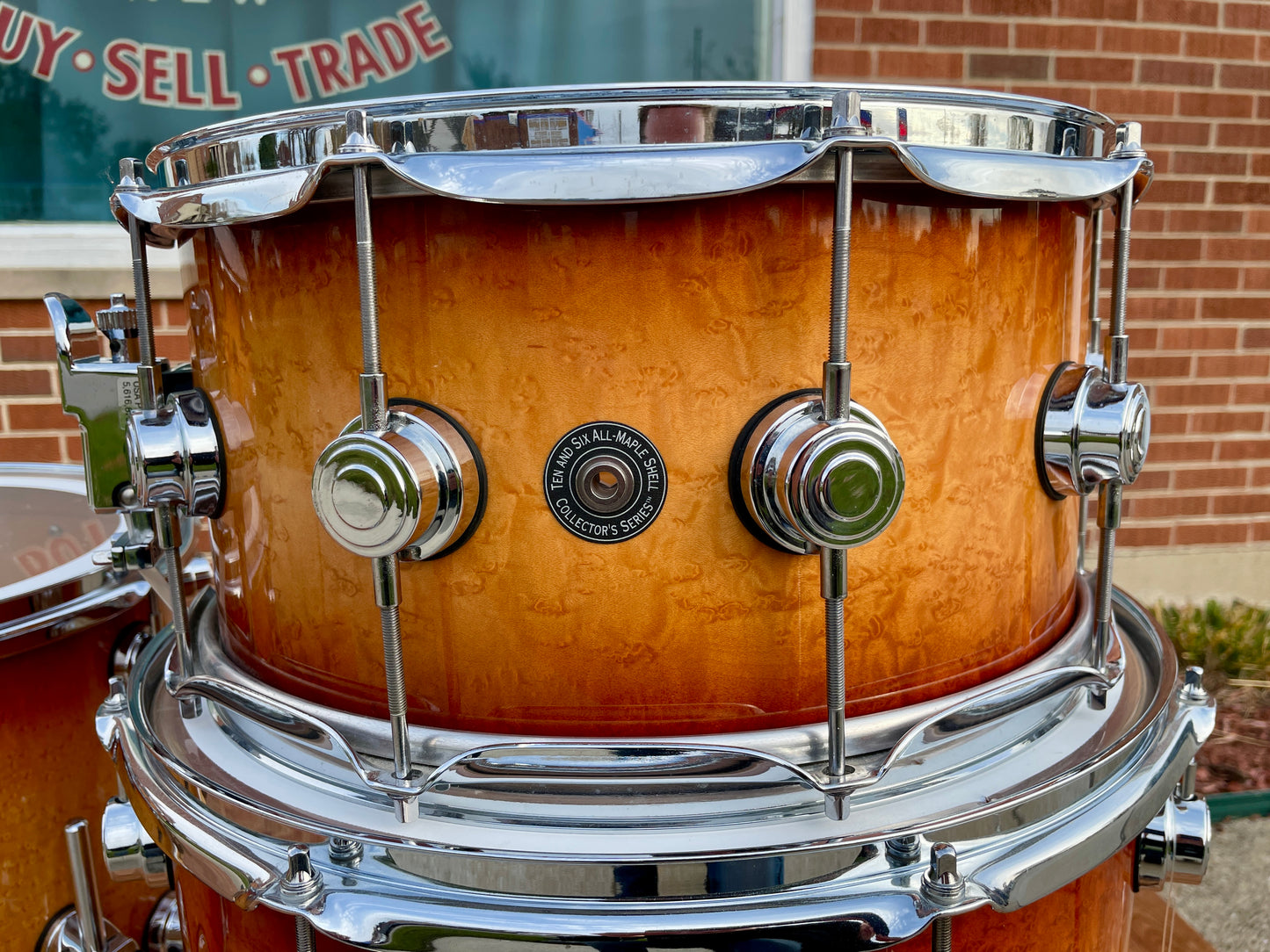 2002 DW Collector's Series Besse Forest Exotic Super Birdseye Maple Drum Set Burnt Toast Burst 22/12/14/16 w/ 7x14 Snare Drum Workshop