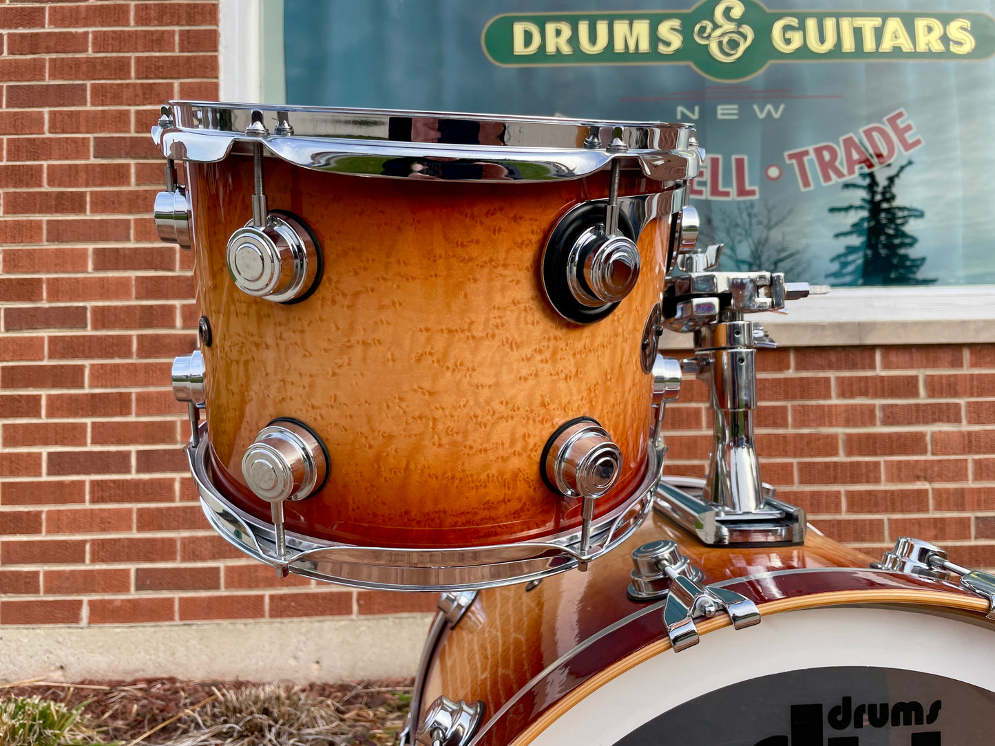 2002 DW Collector's Series Besse Forest Exotic Super Birdseye Maple Drum Set Burnt Toast Burst 22/12/14/16 w/ 7x14 Snare Drum Workshop