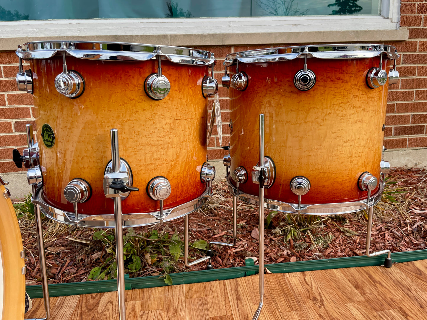 2002 DW Collector's Series Besse Forest Exotic Super Birdseye Maple Drum Set Burnt Toast Burst 22/12/14/16 w/ 7x14 Snare Drum Workshop