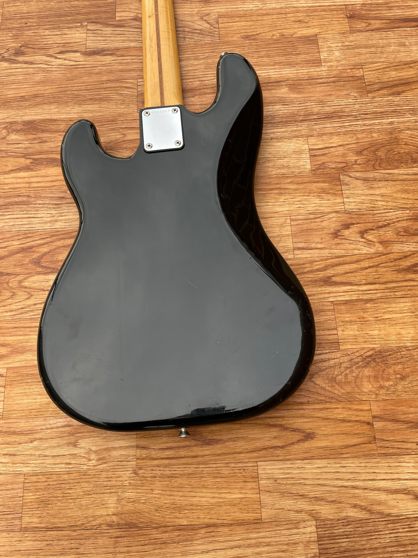 1983 Fender Squier Fretless Precision Bass Guitar Black Flame Maple MIJ w/Gig Bag