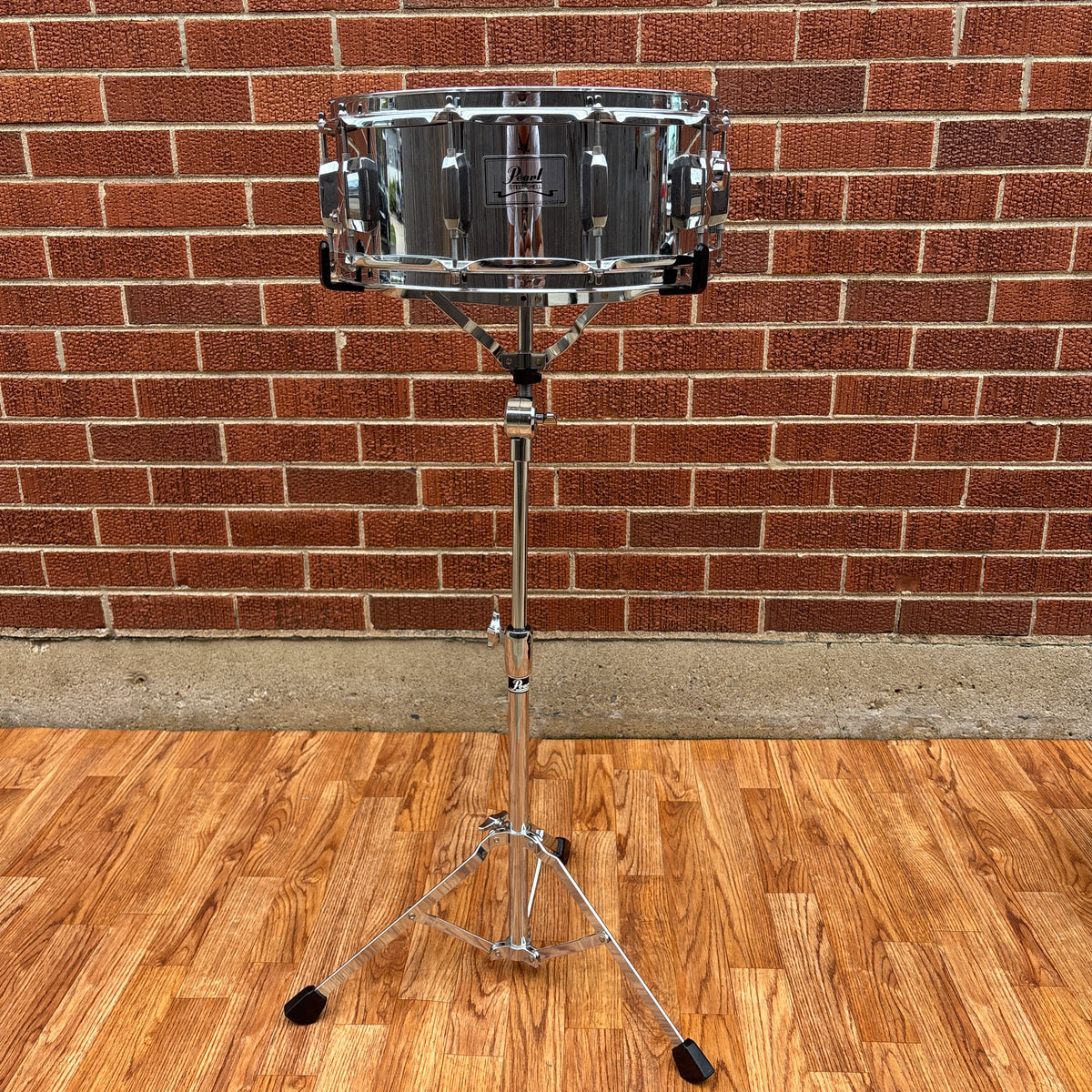 Pearl SK-800 10-Lug Steel Shell 5x14 Snare Drum w/ Stand & Bag