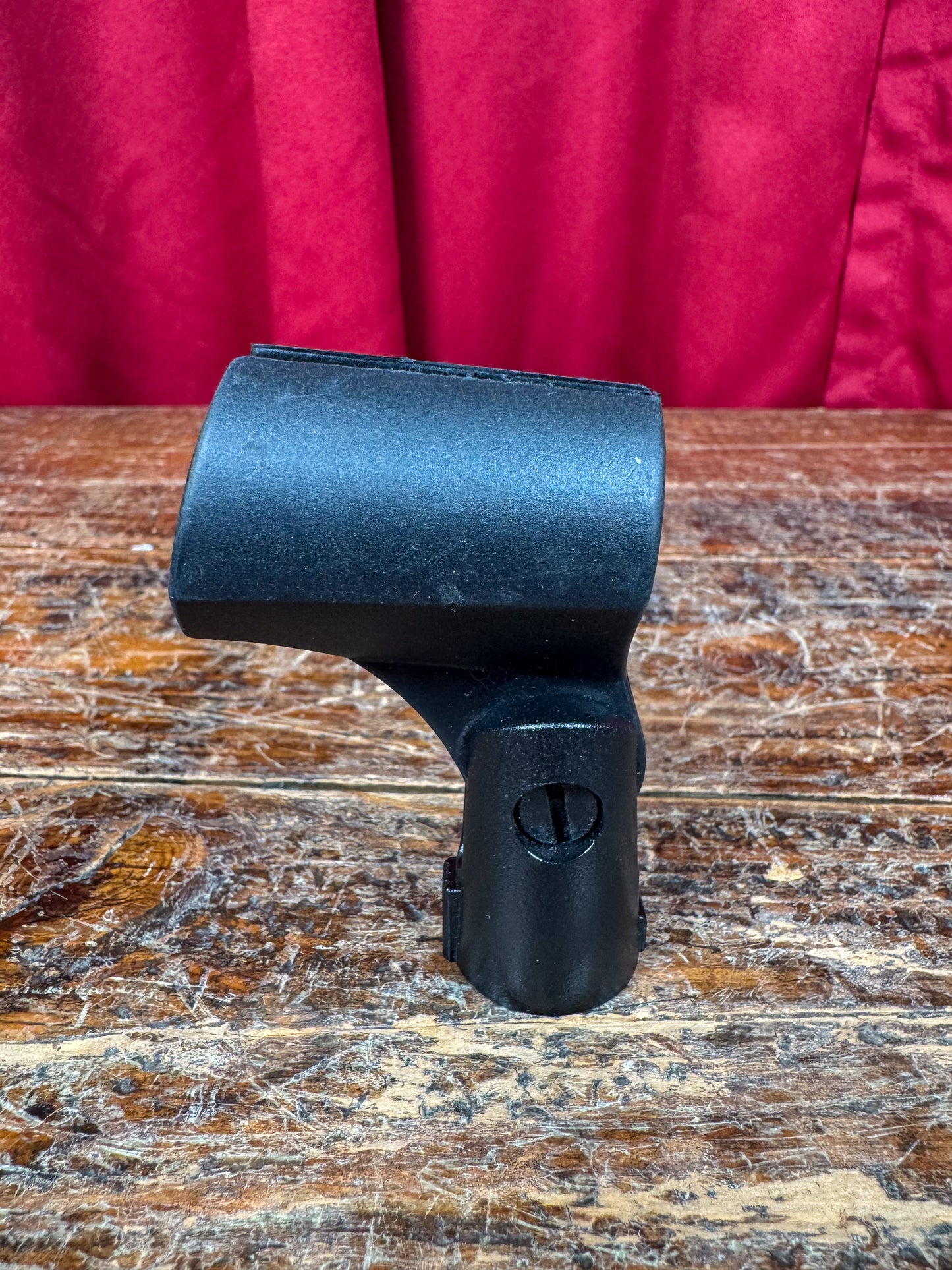 Shure BETA 87A Supercardioid Condenser Microphone