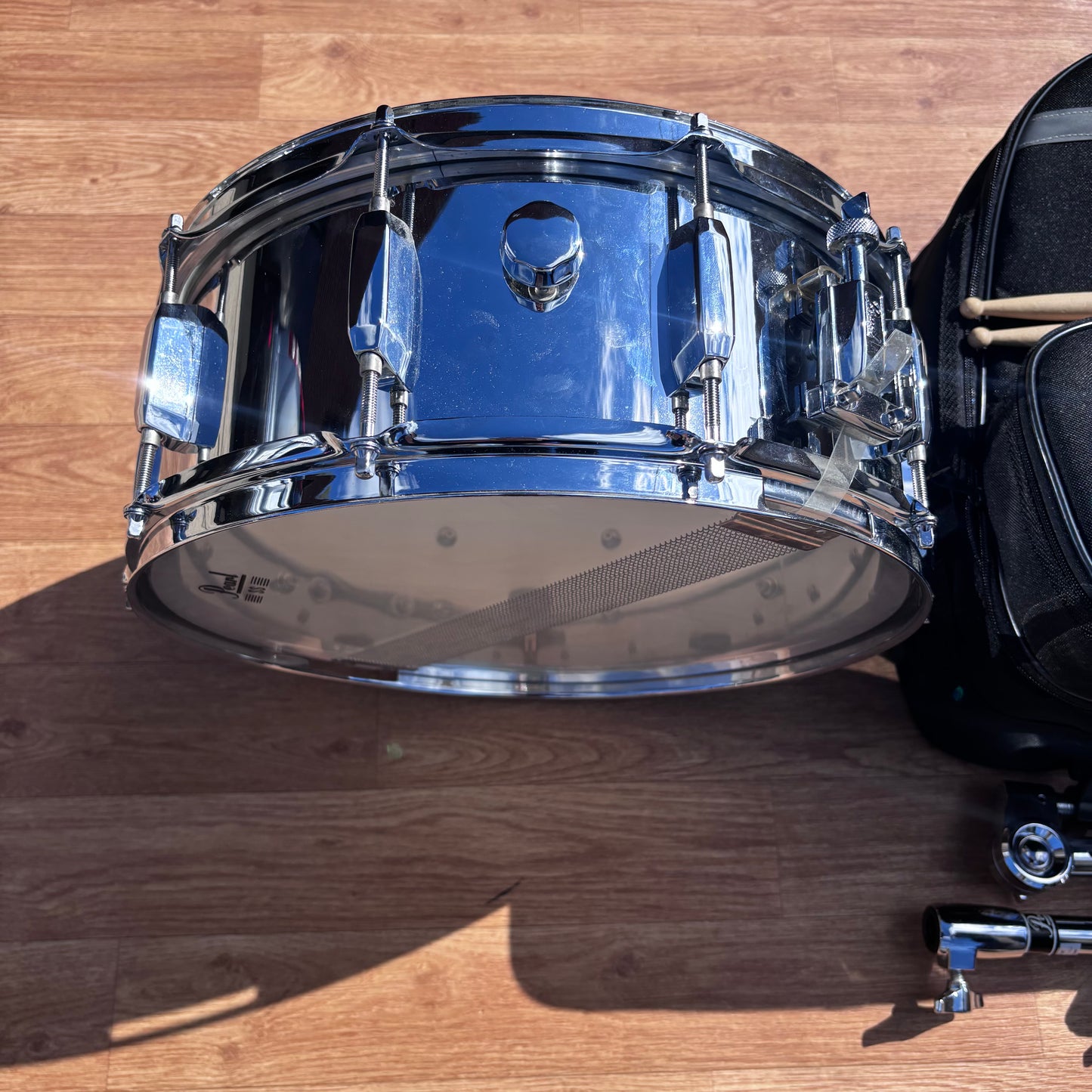 Pearl SK-800 10-Lug Steel Shell 5x14 Snare Drum w/ Stand & Bag