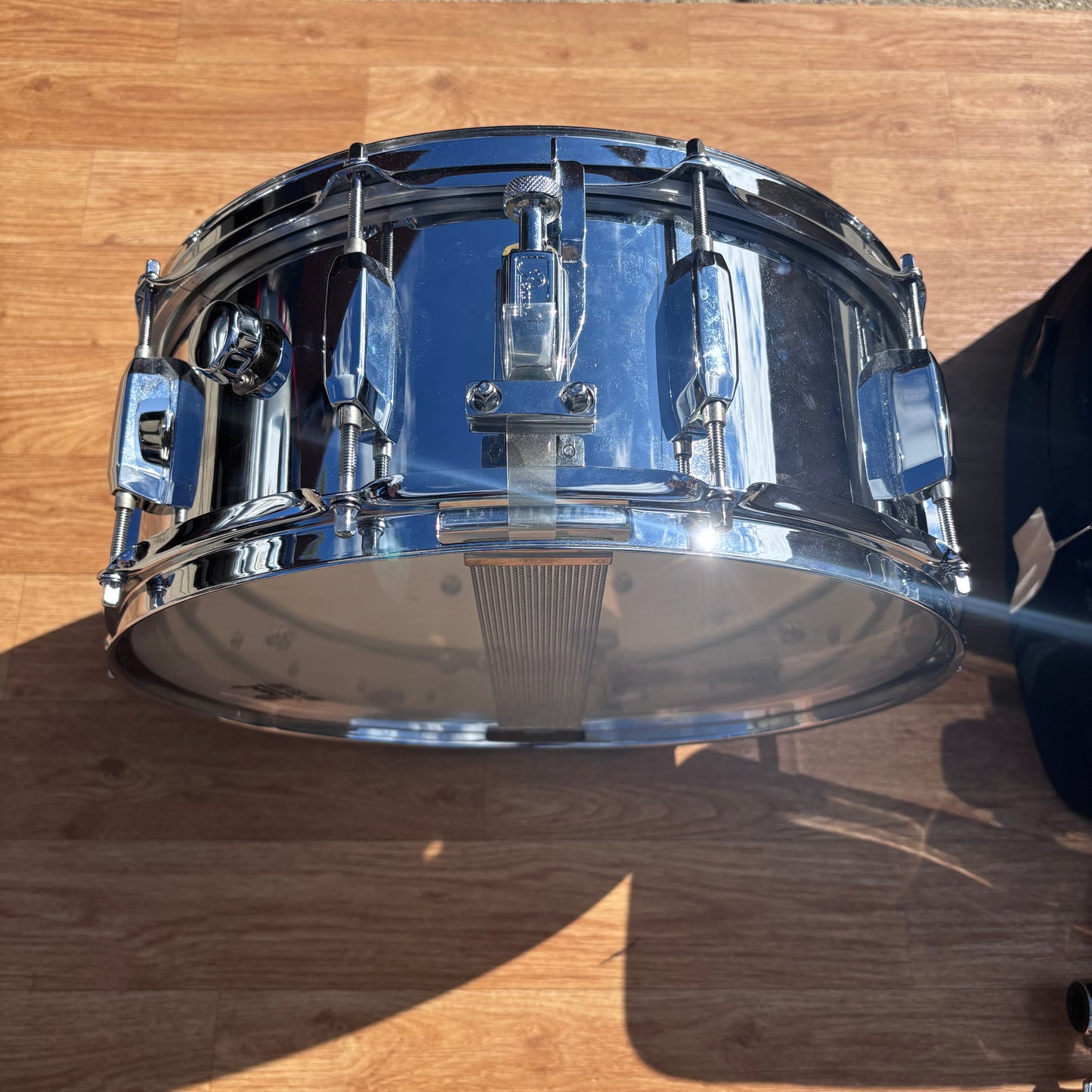 Pearl SK-800 10-Lug Steel Shell 5x14 Snare Drum w/ Stand & Bag