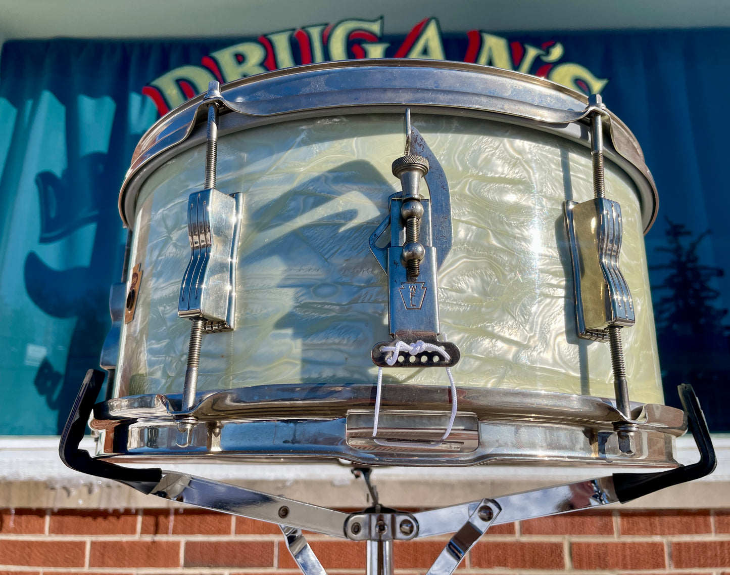 1960 Ludwig 6.5x14 Pioneer Snare Drum White Marine Pearl Trans Badge