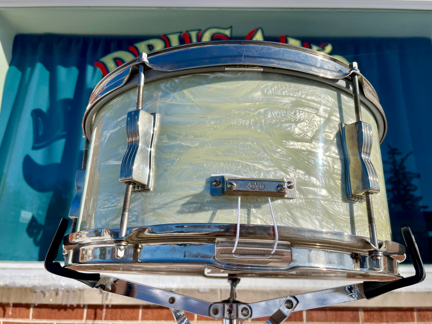 1960 Ludwig 6.5x14 Pioneer Snare Drum White Marine Pearl Trans Badge