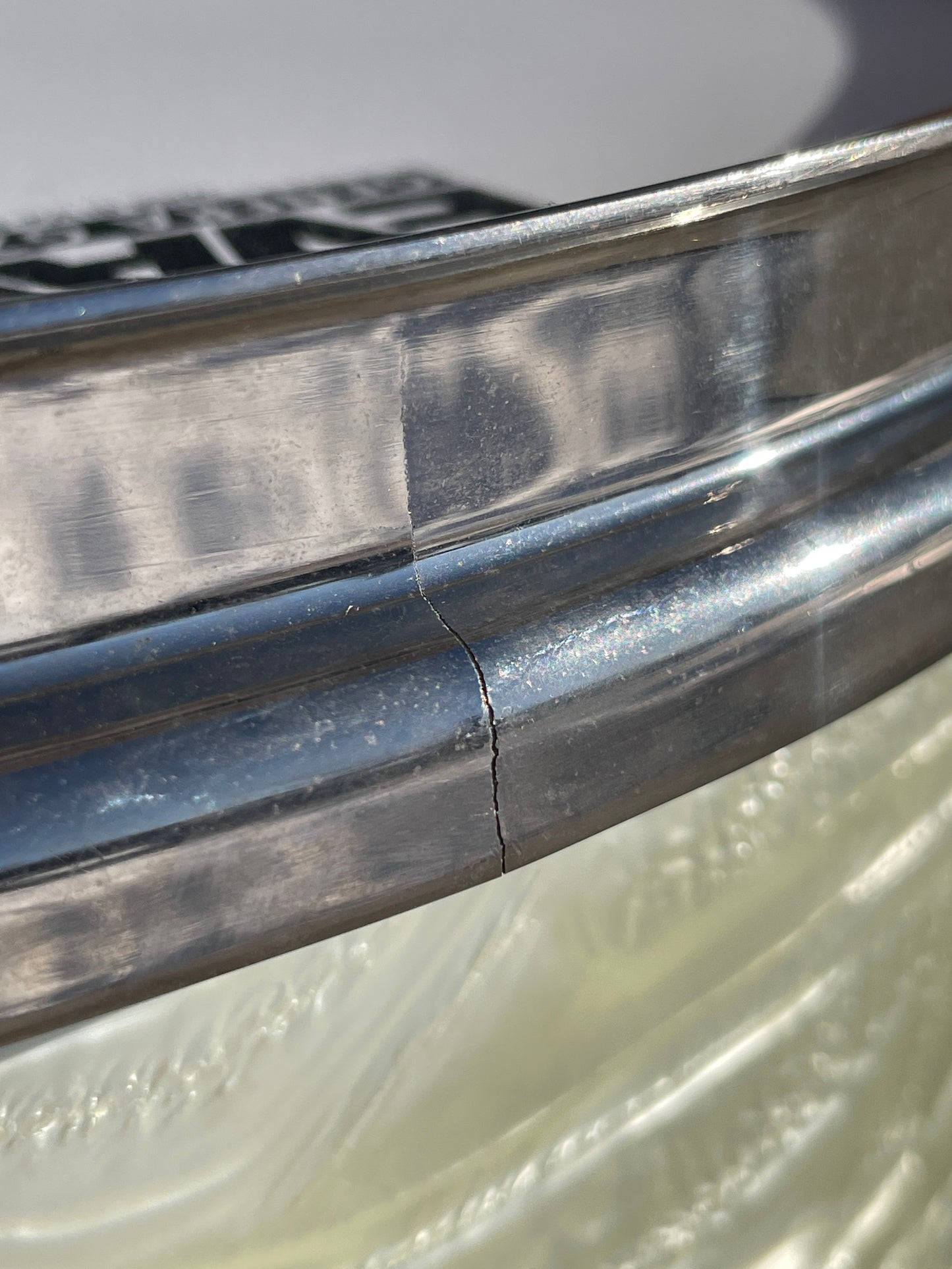 1960 Ludwig 6.5x14 Pioneer Snare Drum White Marine Pearl Trans Badge