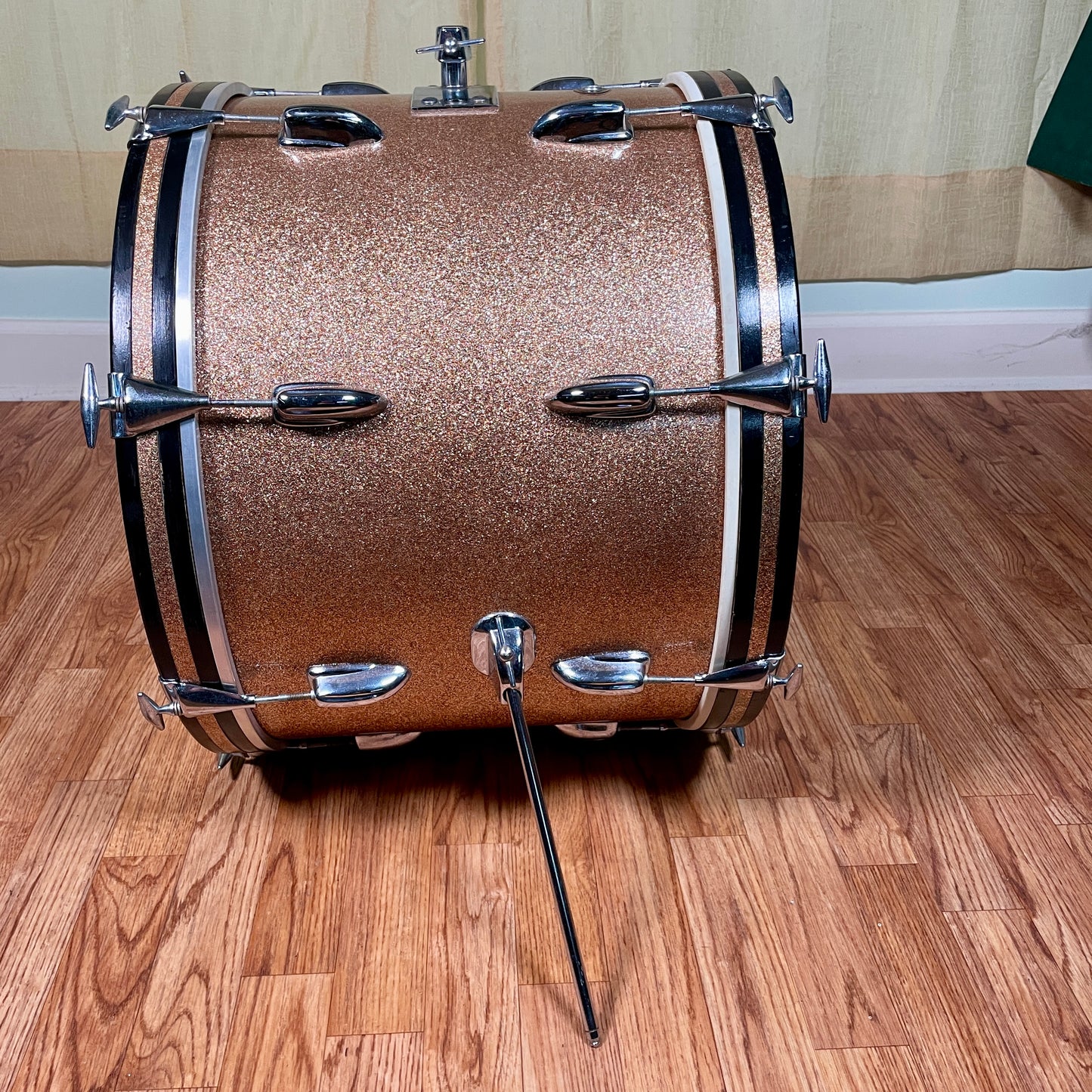 1960s Slingerland 14x20 Bass Drum Champagne Sparkle