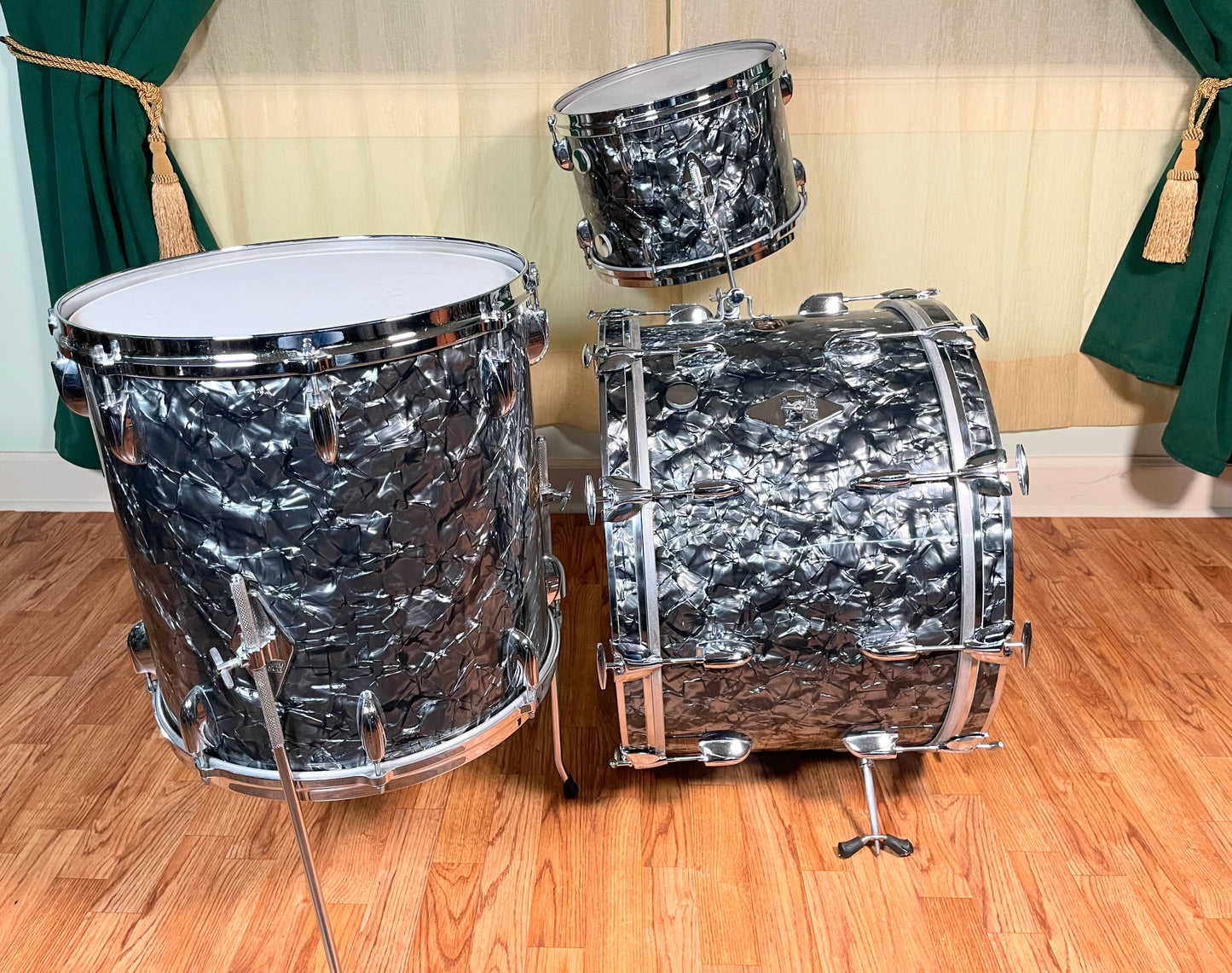 1970s Gretsch Stop Sign Badge Drum Set Black Diamond Pearl 22/13/16
